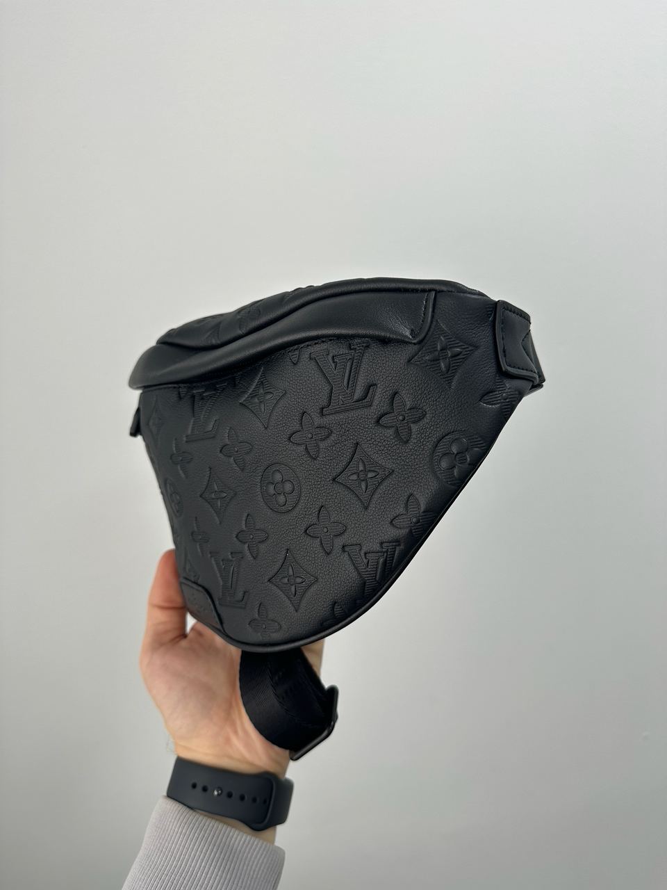 Louis Vuitton Bumbag Black Embossing Leather - 6