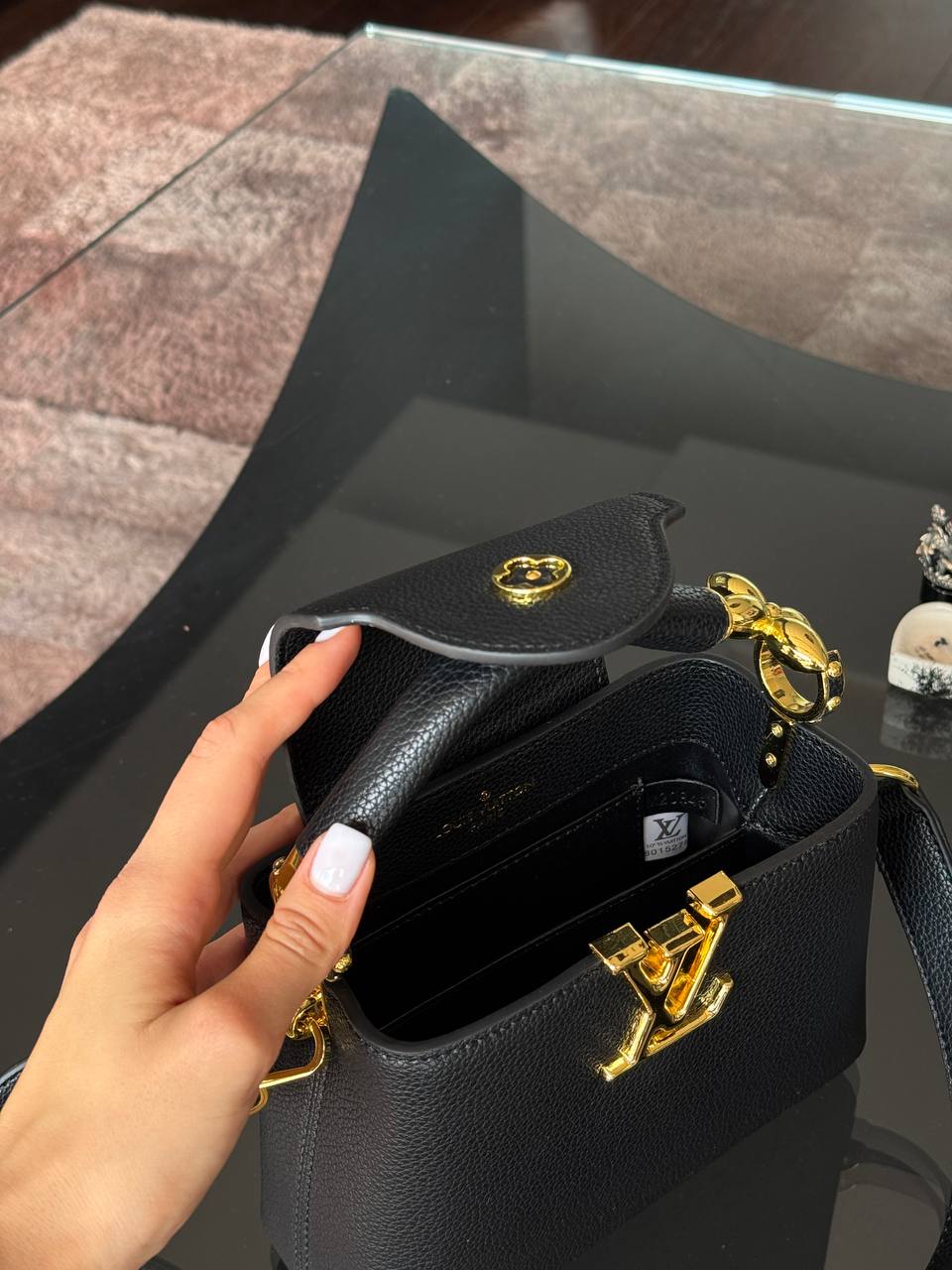 Louis Vuitton Capucines BB Black/Gold - 7