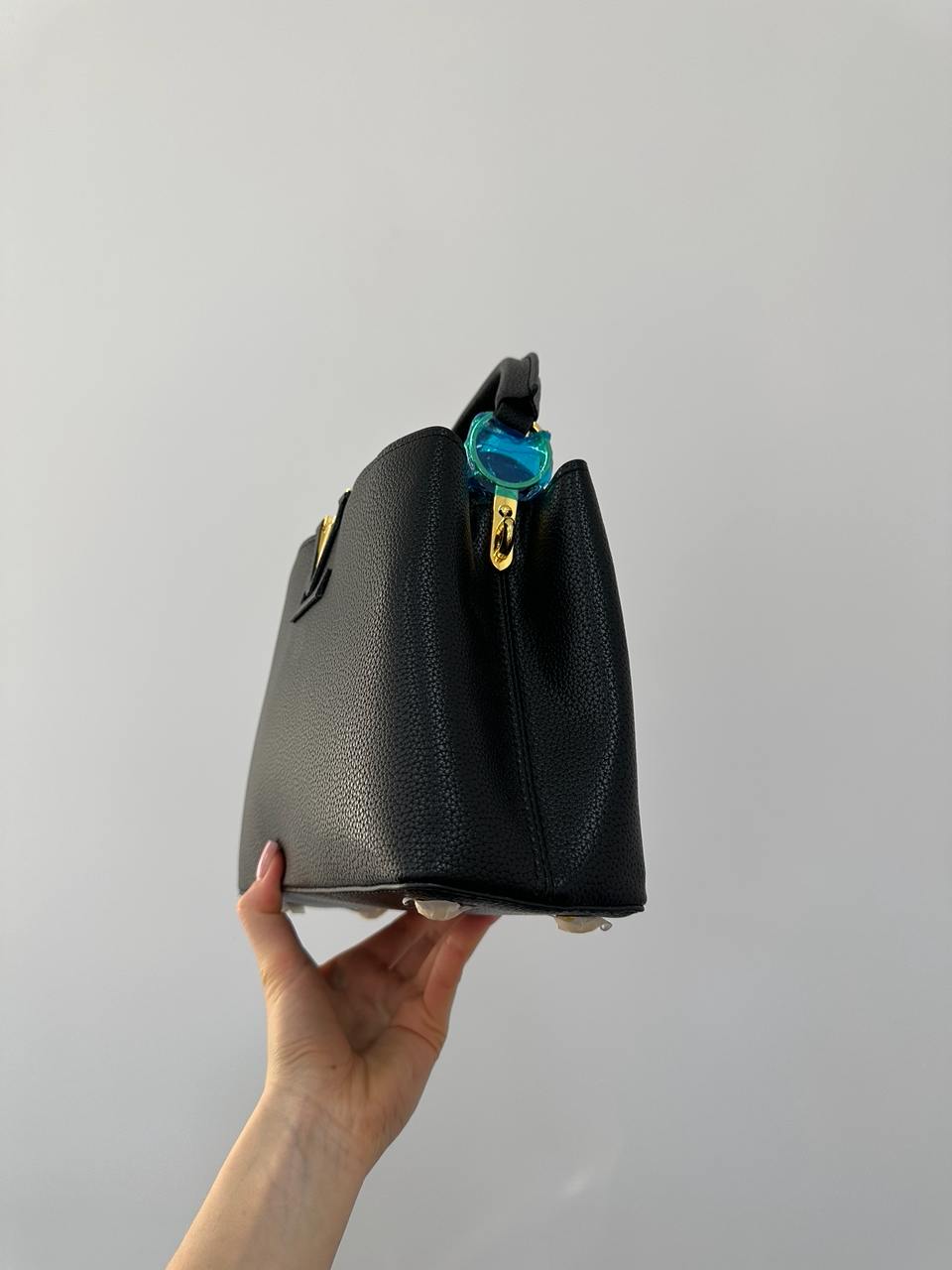 Louis Vuitton Capucines BB Black/Gold - 9