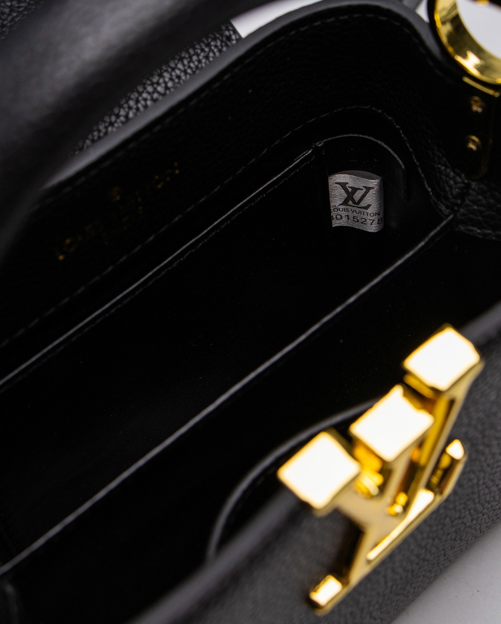 Louis Vuitton Capucines Mini Black/Gold - 6