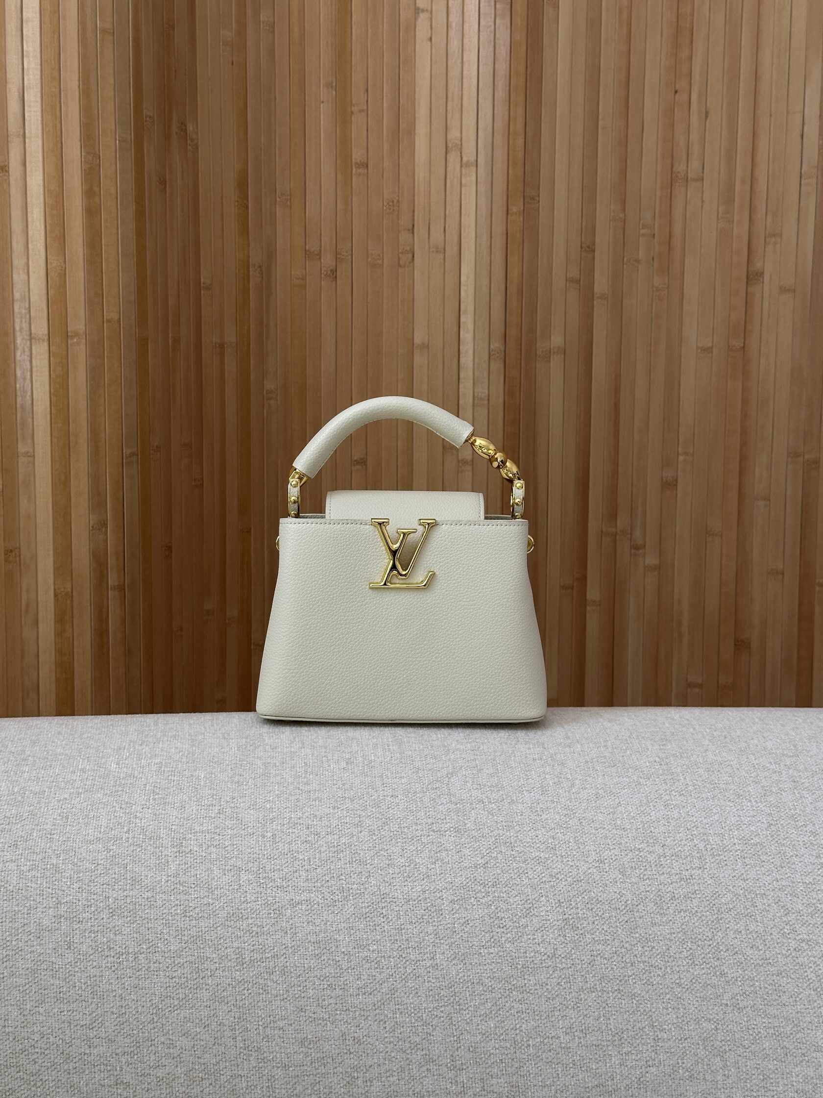 Louis Vuitton Capucines Mini White/Gold - 6