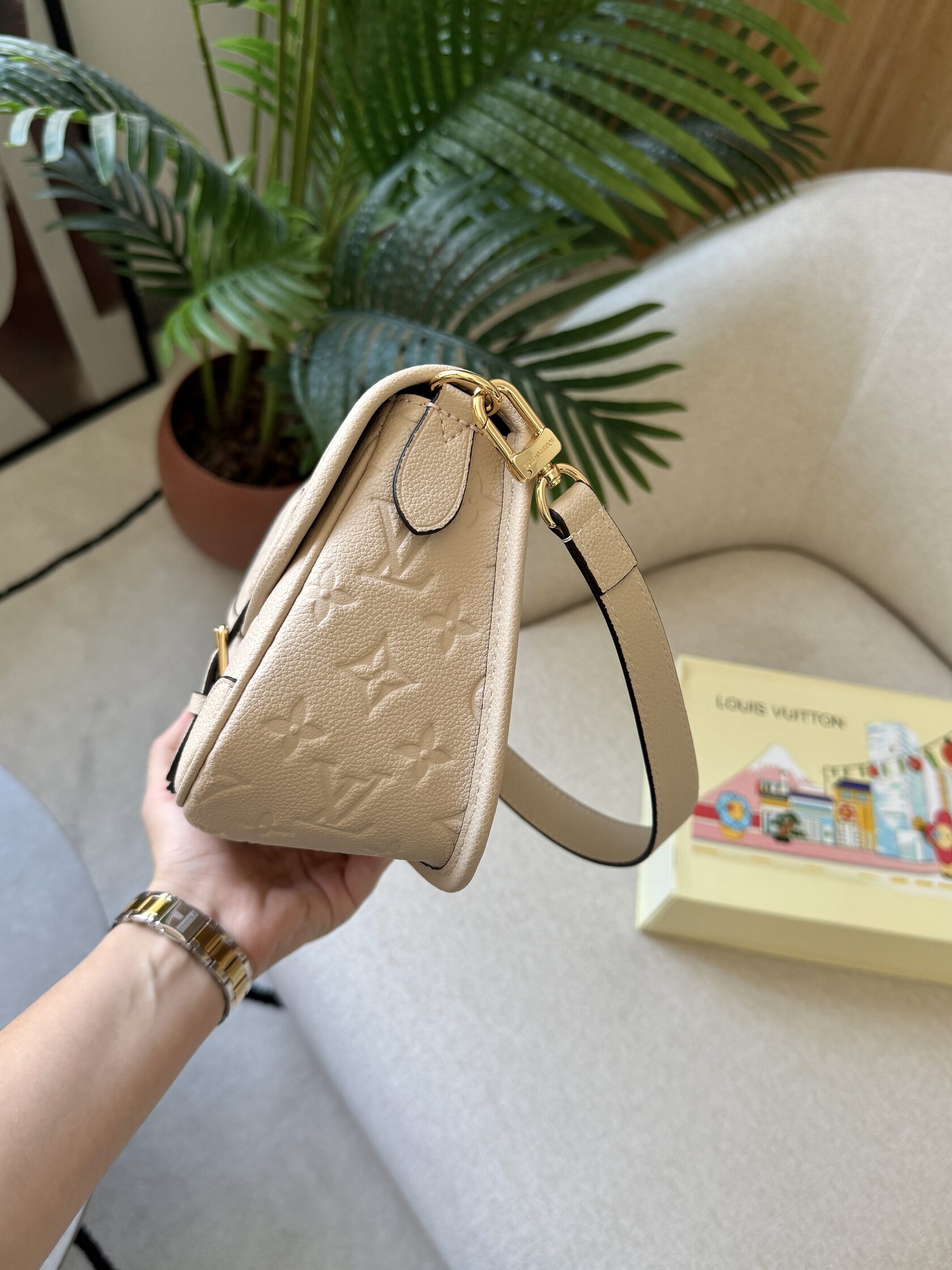 Louis Vuitton Diane Monogram Empreinte Leather Sand - 14