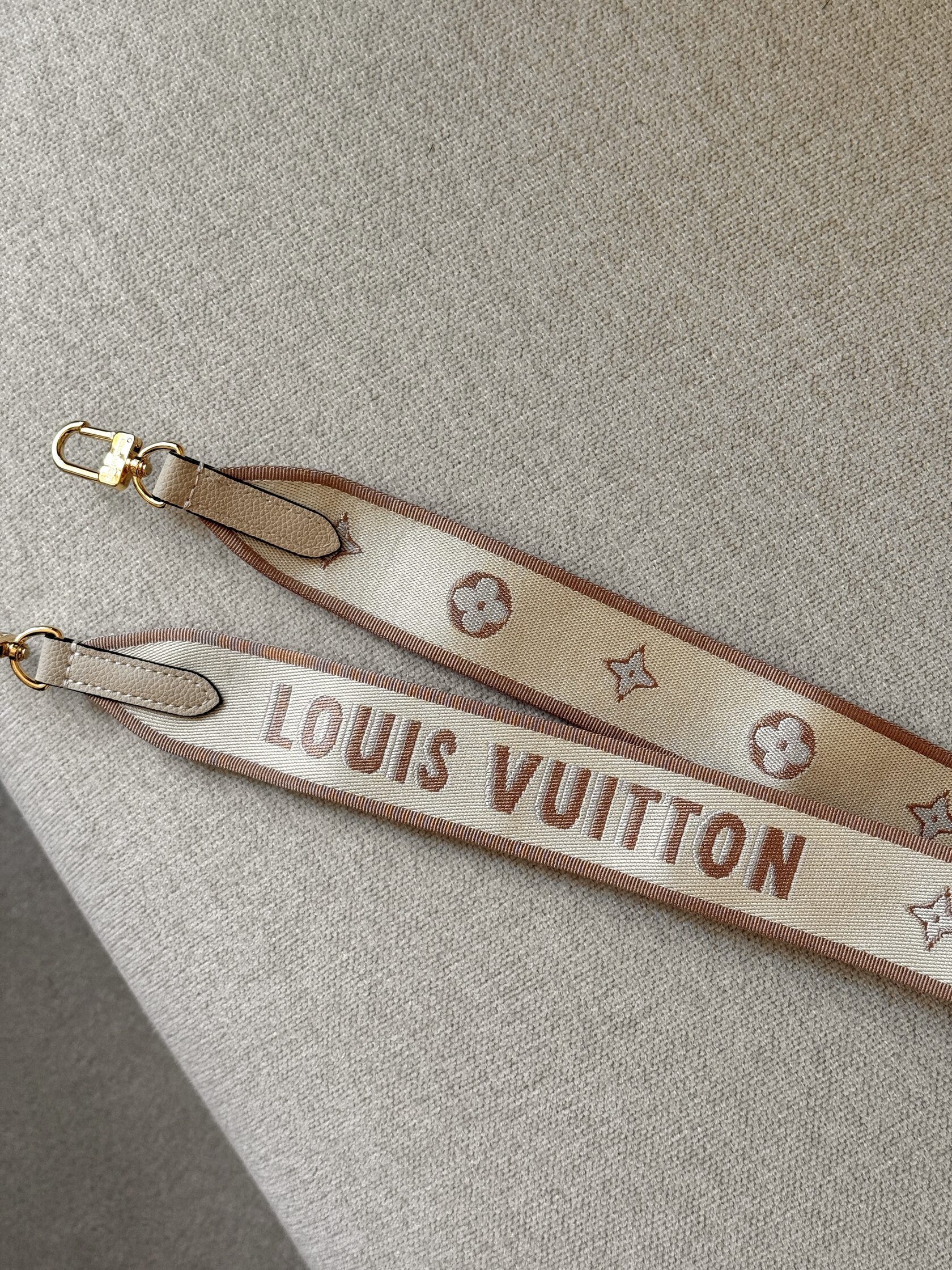 Louis Vuitton Diane Monogram Empreinte Leather Sand - 22