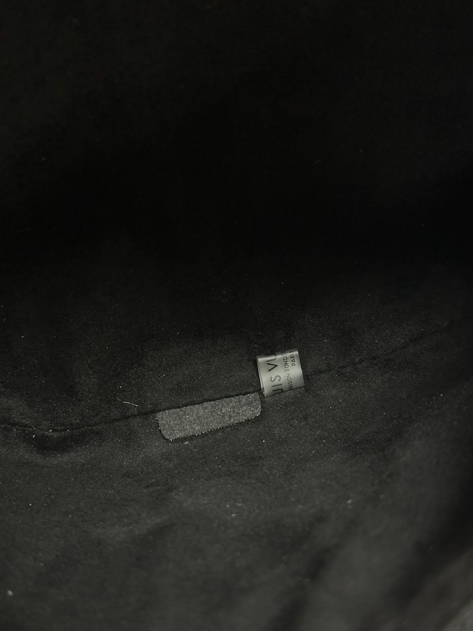 Louis Vuitton Discovery PM Bumbag Grey Chess Canvas - 15