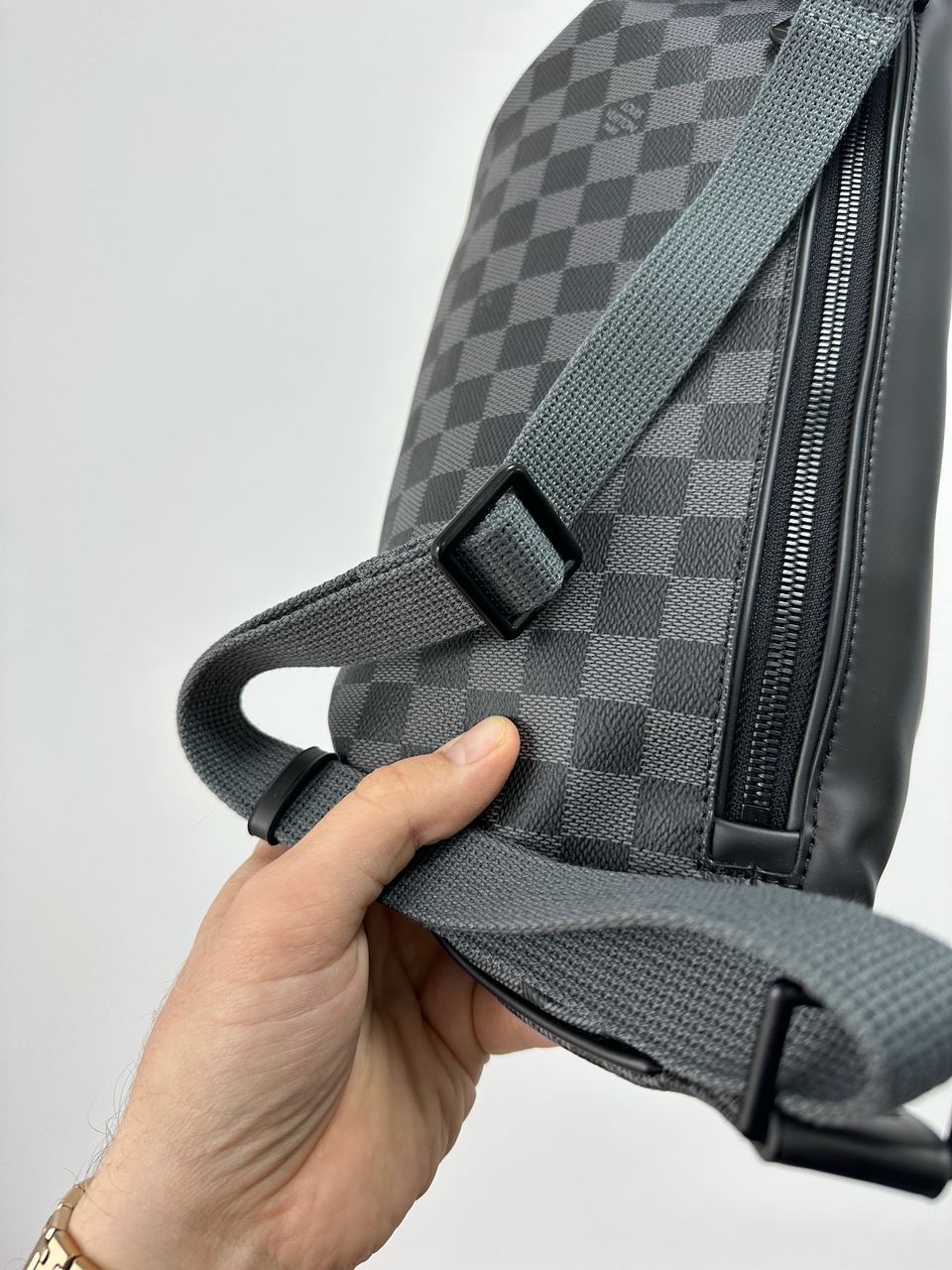 Louis Vuitton Discovery PM Bumbag Grey Chess Canvas - 9
