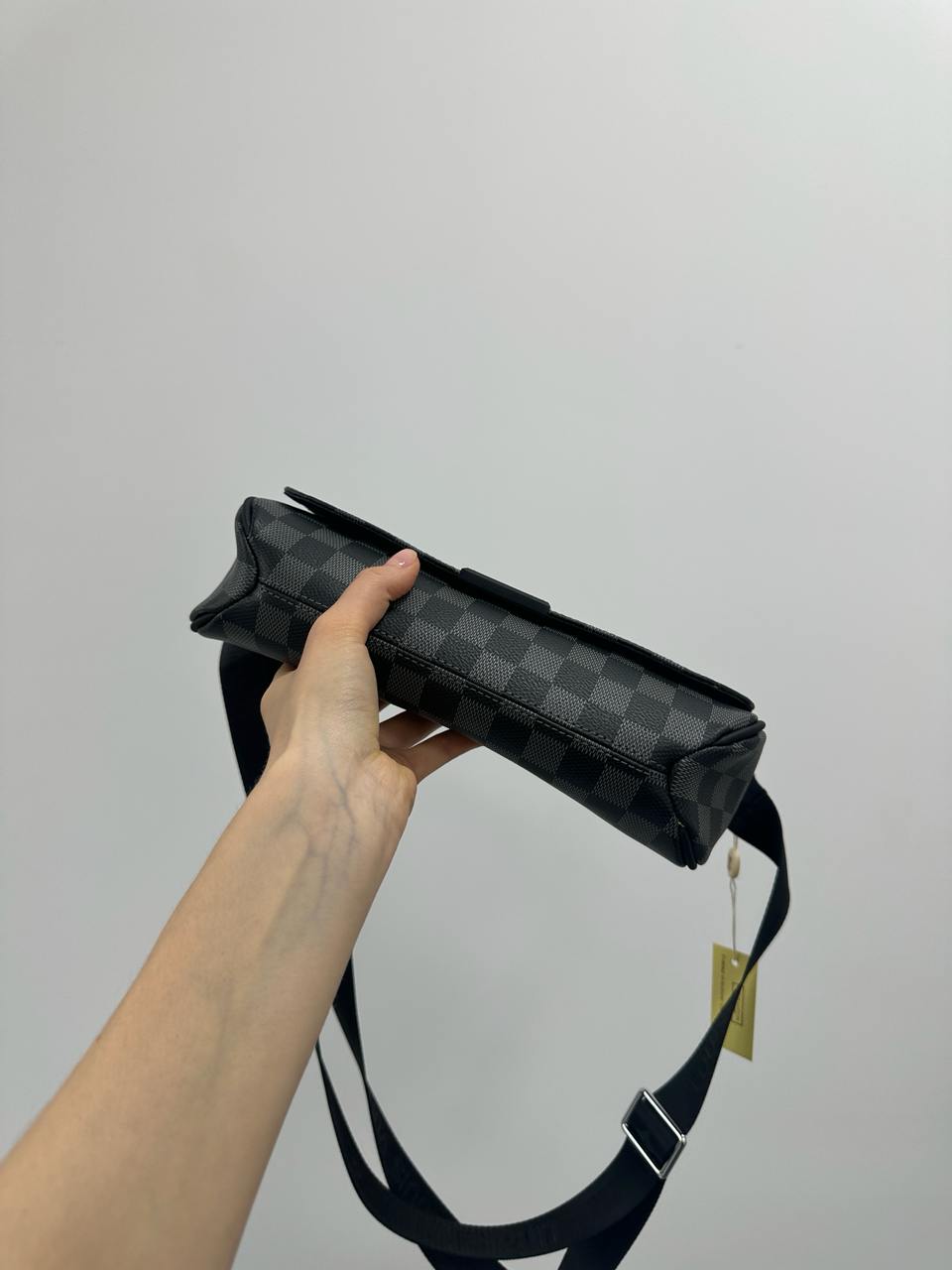 Louis Vuitton District PM Damier Graphite Canvas Grey - 11