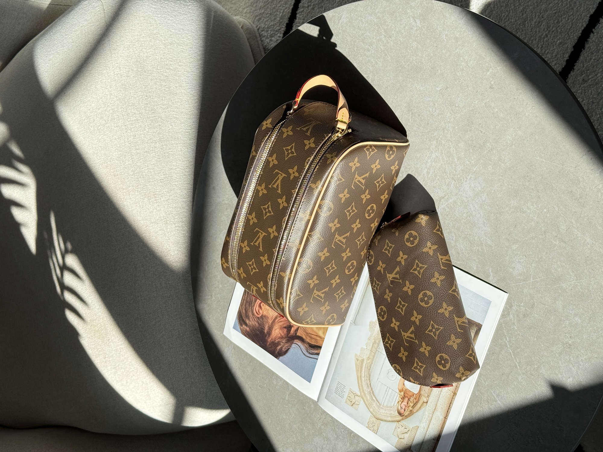 Louis Vuitton Dopp Kit Toilet Pouch in Monogram canvas - 15