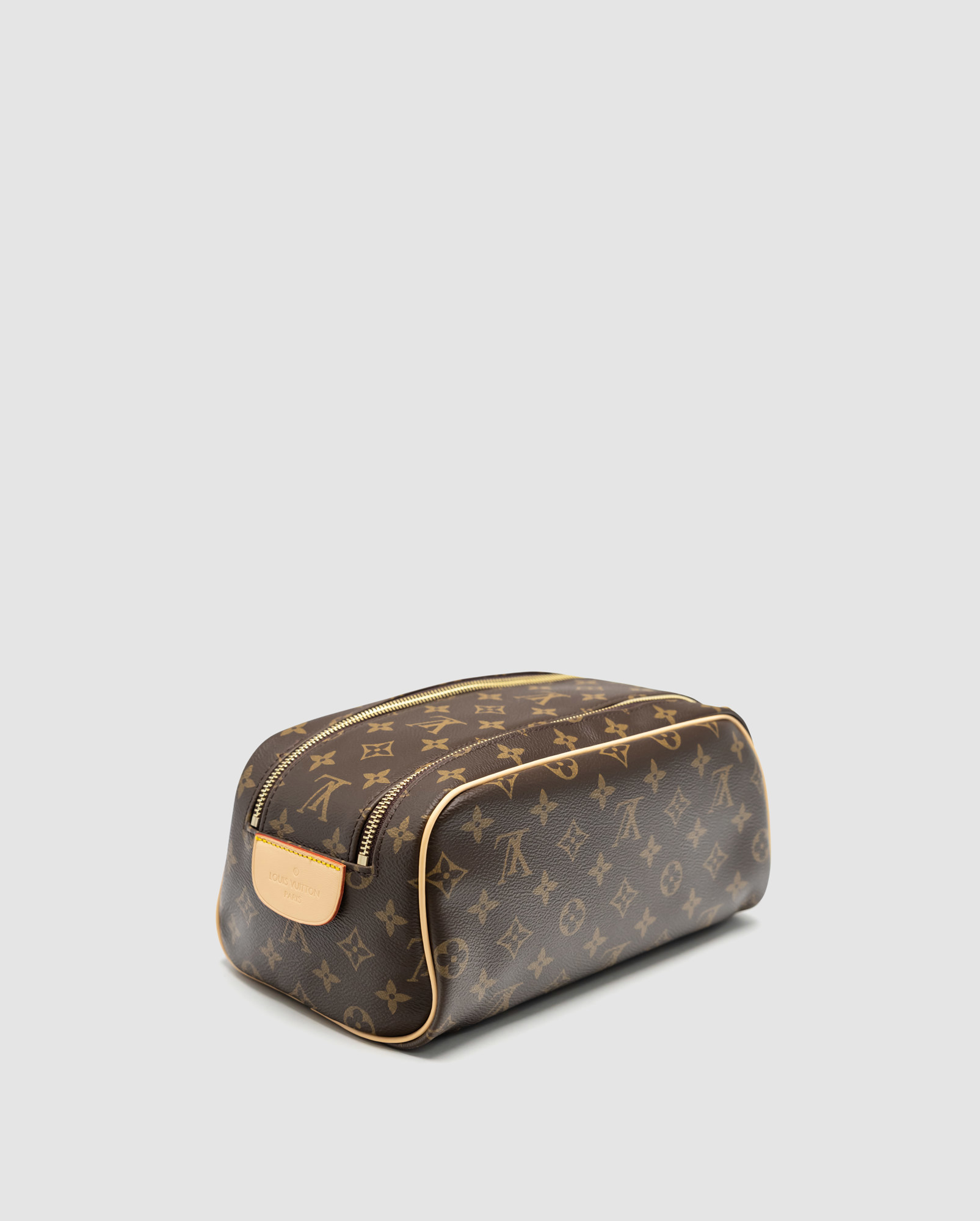 Louis Vuitton Dopp Kit Toilet Pouch in Monogram canvas - 3