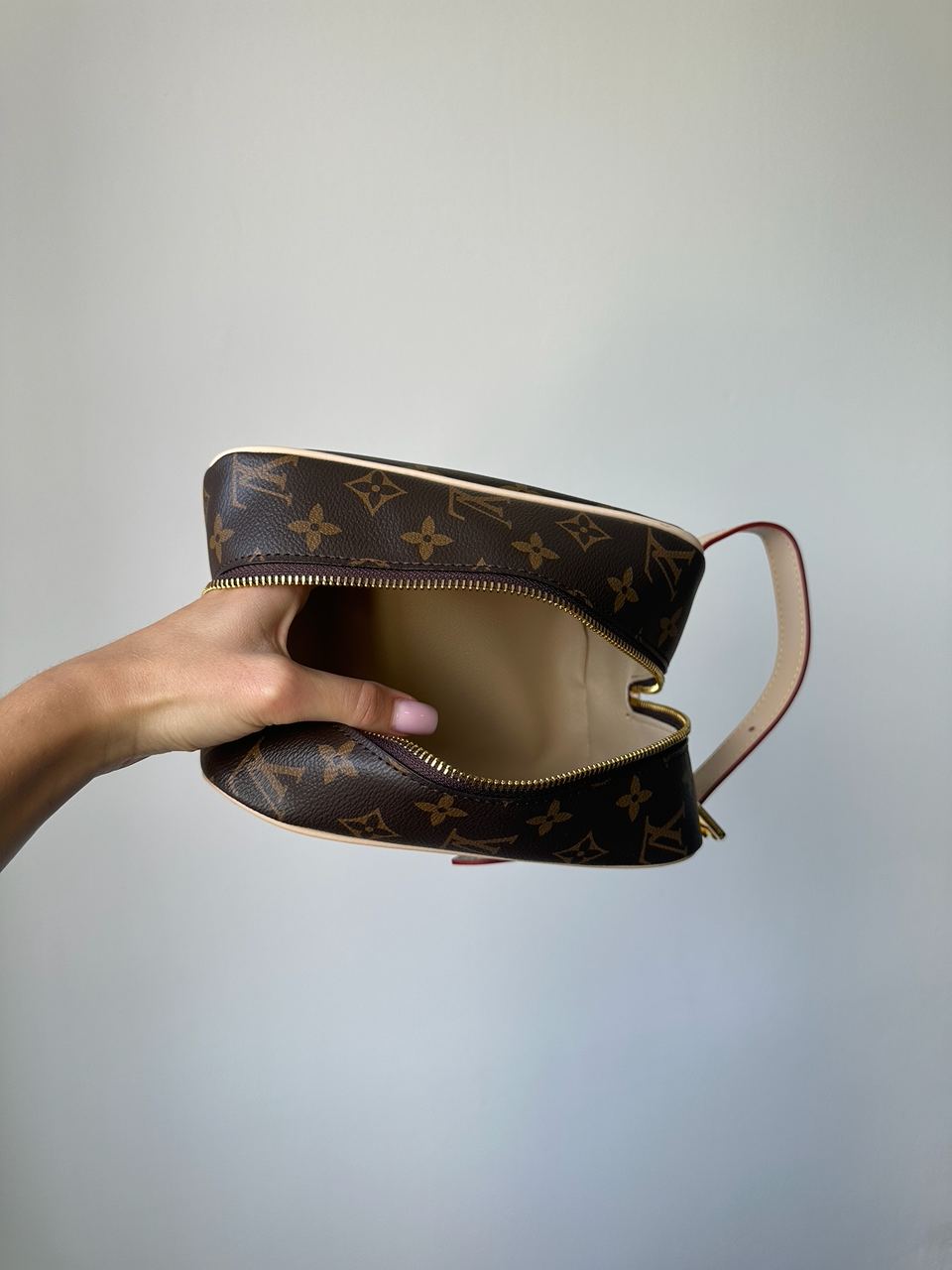 Louis Vuitton Dopp Kit Toilet Pouch - 16