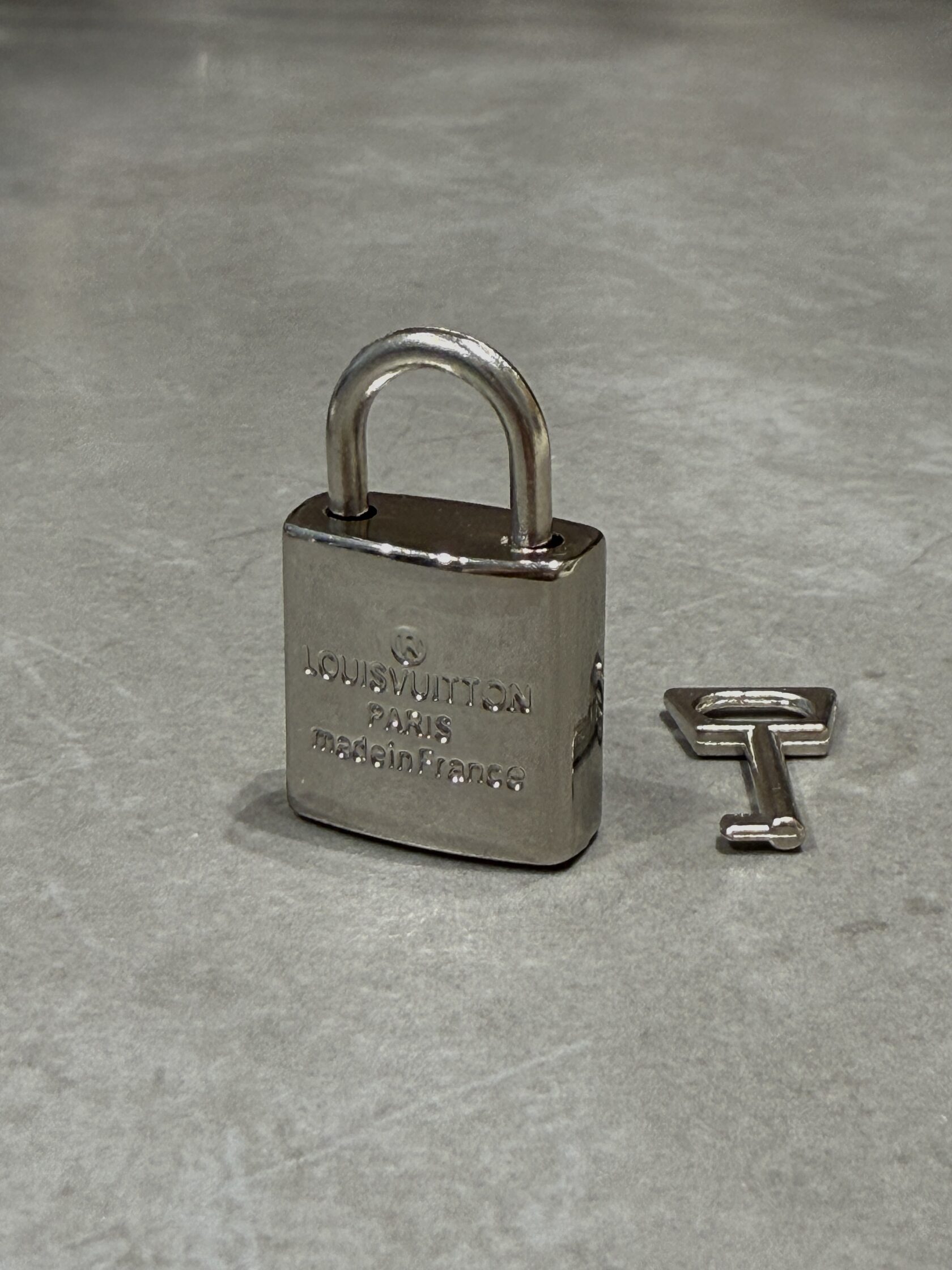 Louis Vuitton Keepall Bandouliere 45 Denim Monogram - 17