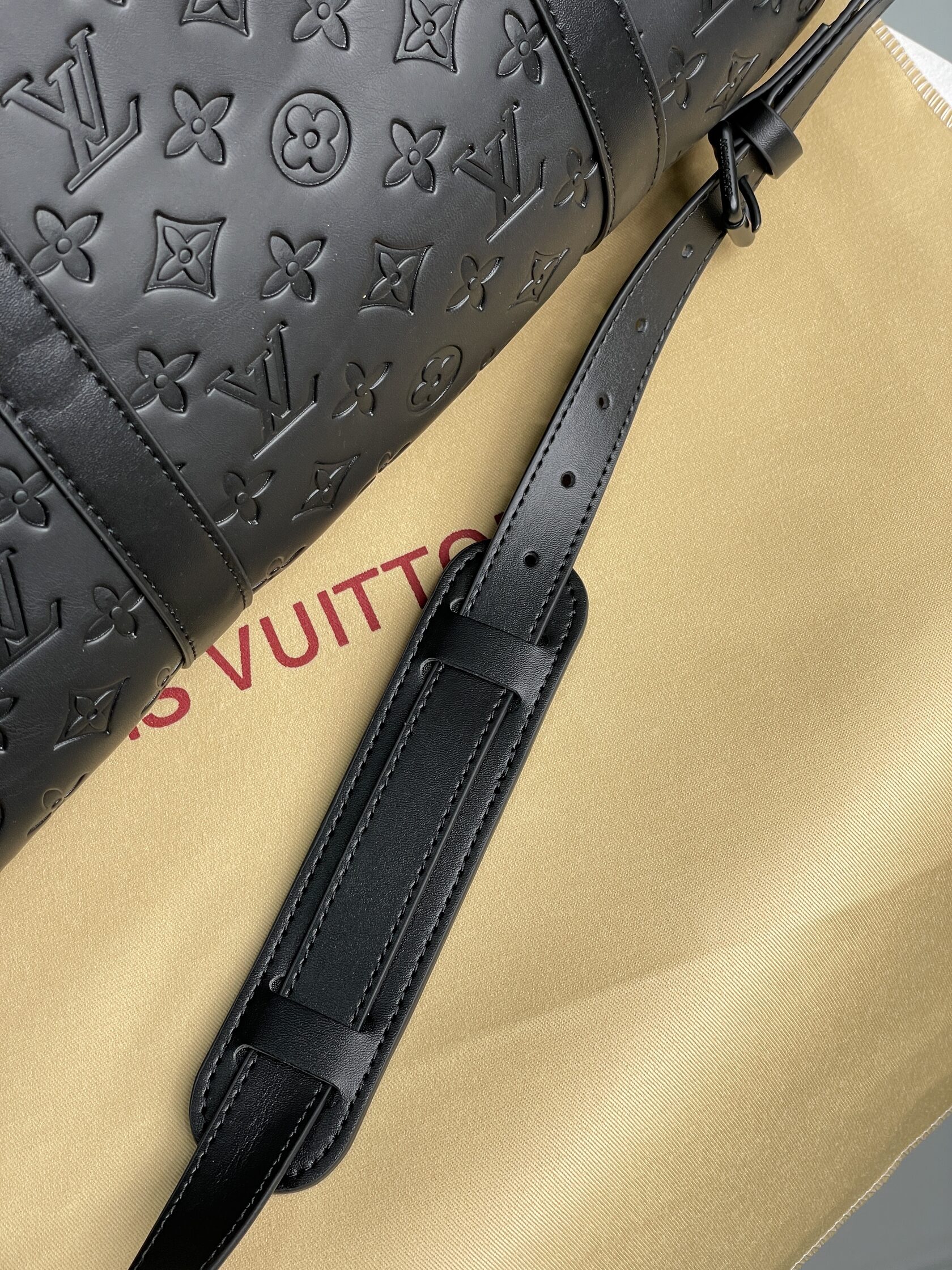 Louis Vuitton Keepall Bandouliere 50 Monogram Shadow Black in Embossed Leather - 13