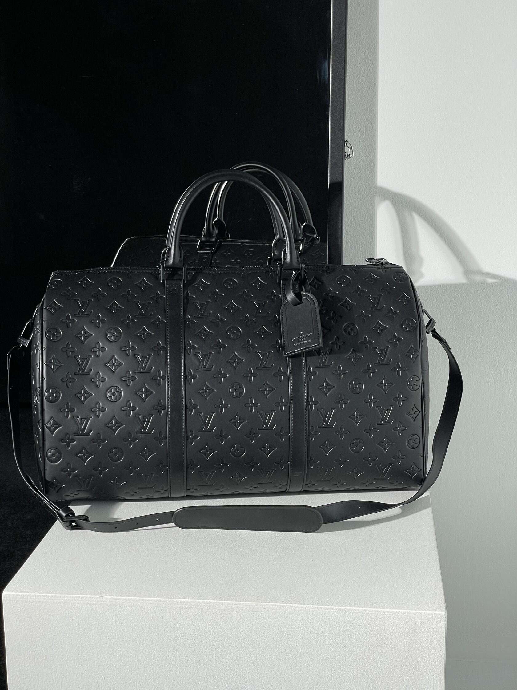 Louis Vuitton Keepall Bandouliere 50 Monogram Shadow Black in Embossed Leather - 2