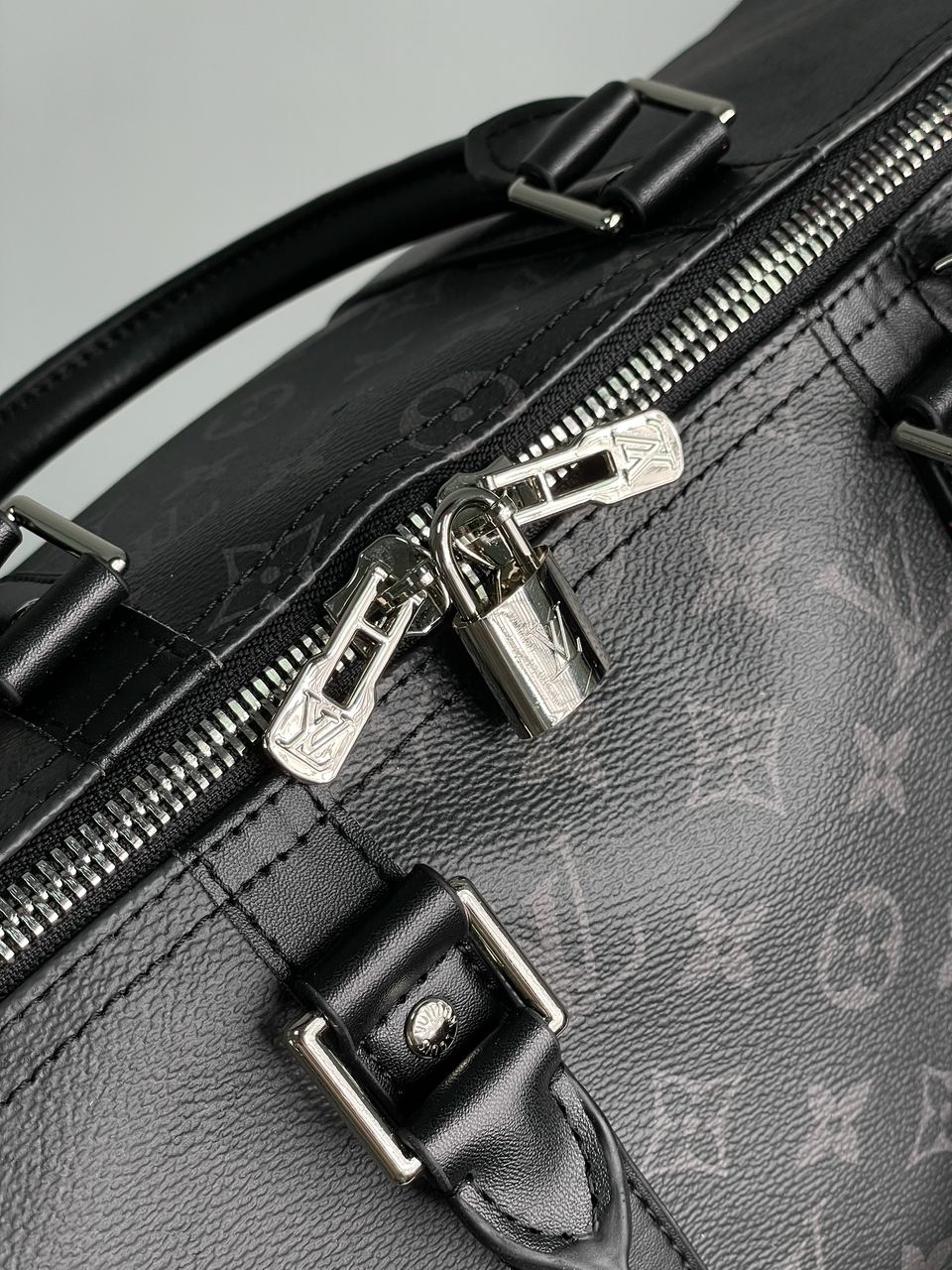 Louis Vuitton Keepall Bandouliere Reverse Monogram Eclipse Canvas 50 Black - 7