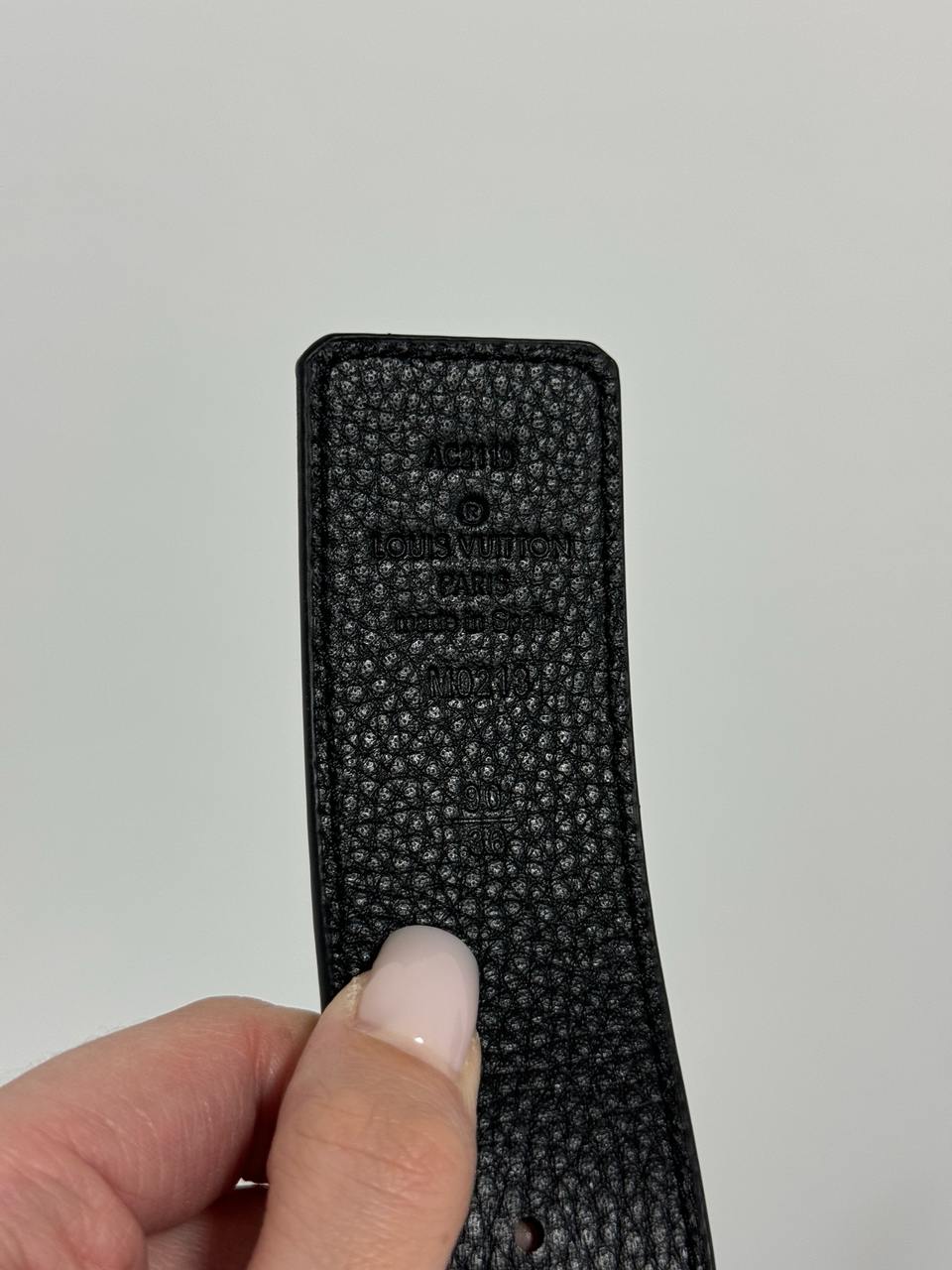 Louis Vuitton Leather Belt 40 mm Embossing Black/Black - 15