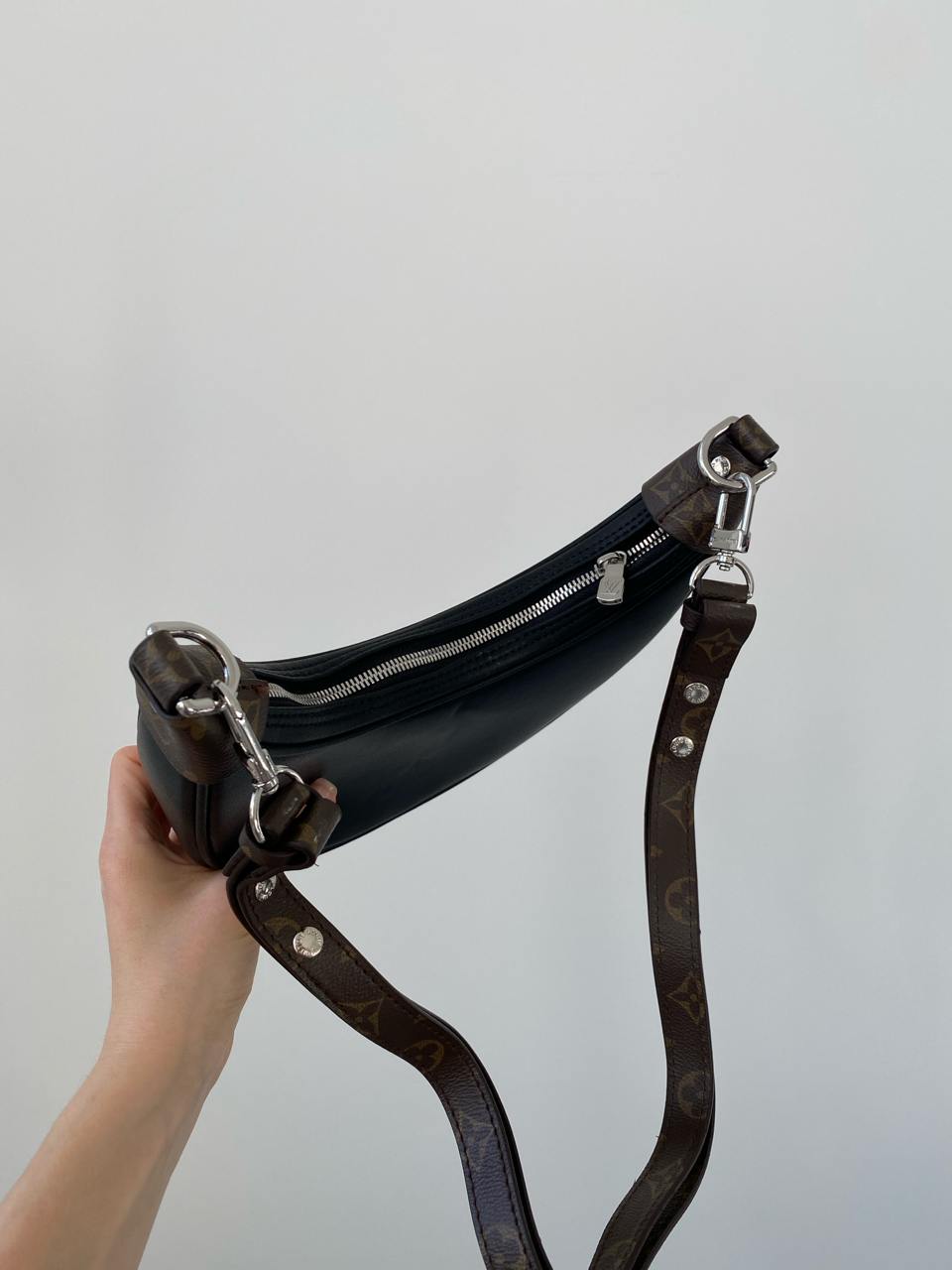 Louis Vuitton Loop Handbag Monogram Black/Canvas with Silver - 11