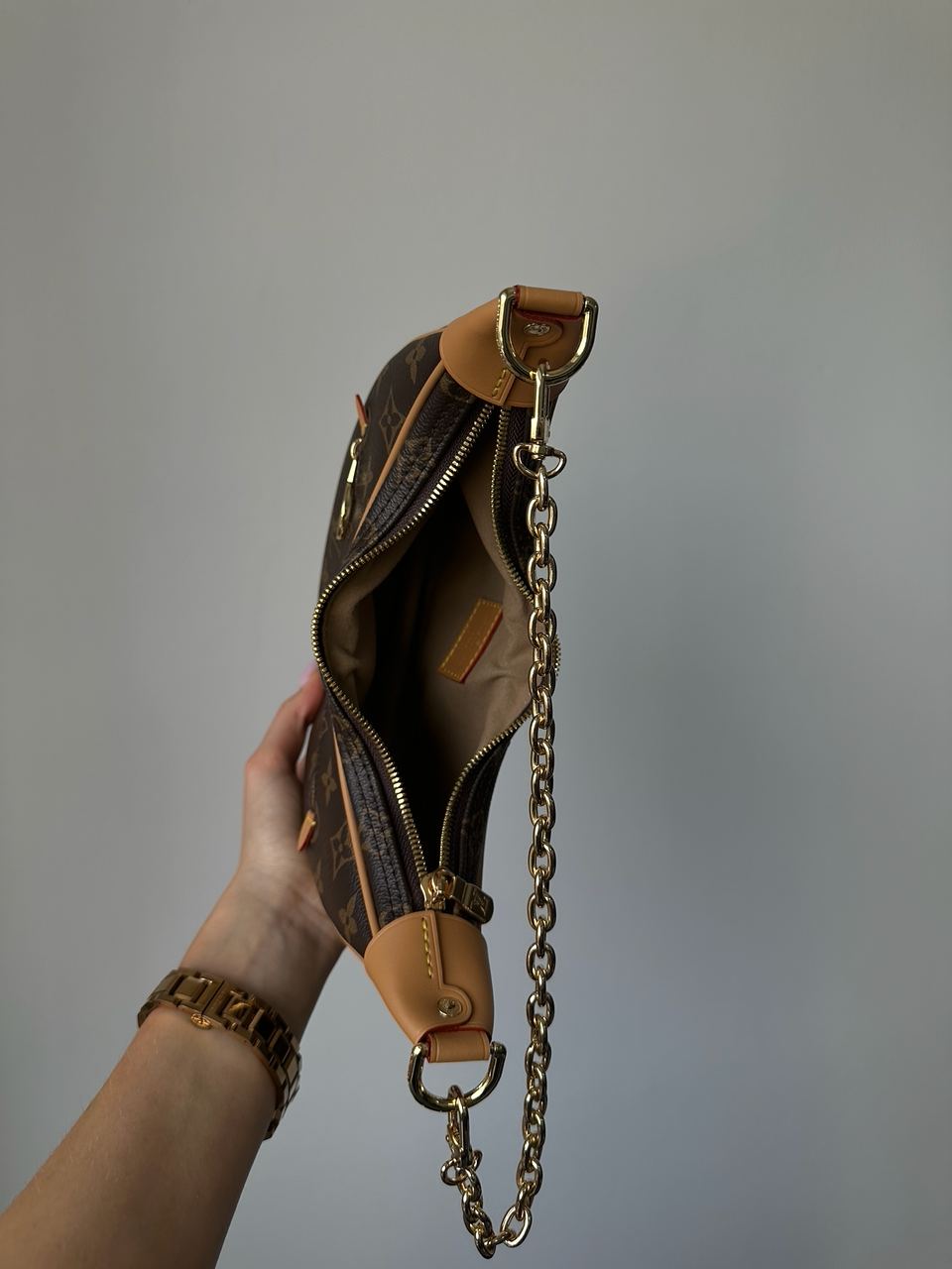 Louis Vuitton Loop Handbag Monogram Brown in Coated Canvas with Gold-tone - 7