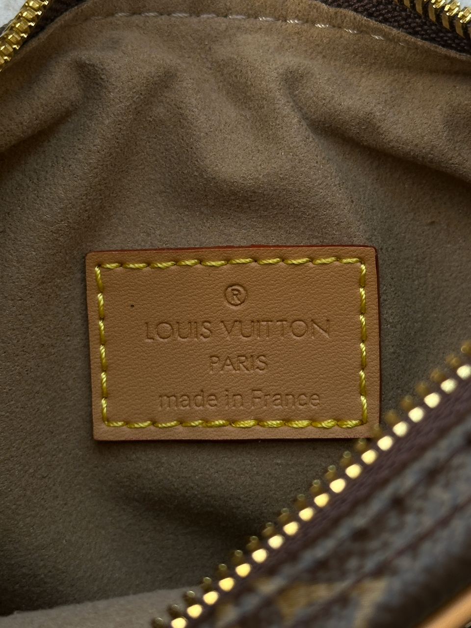 Louis Vuitton Loop Handbag Monogram Brown in Coated Canvas with Gold-tone - 9