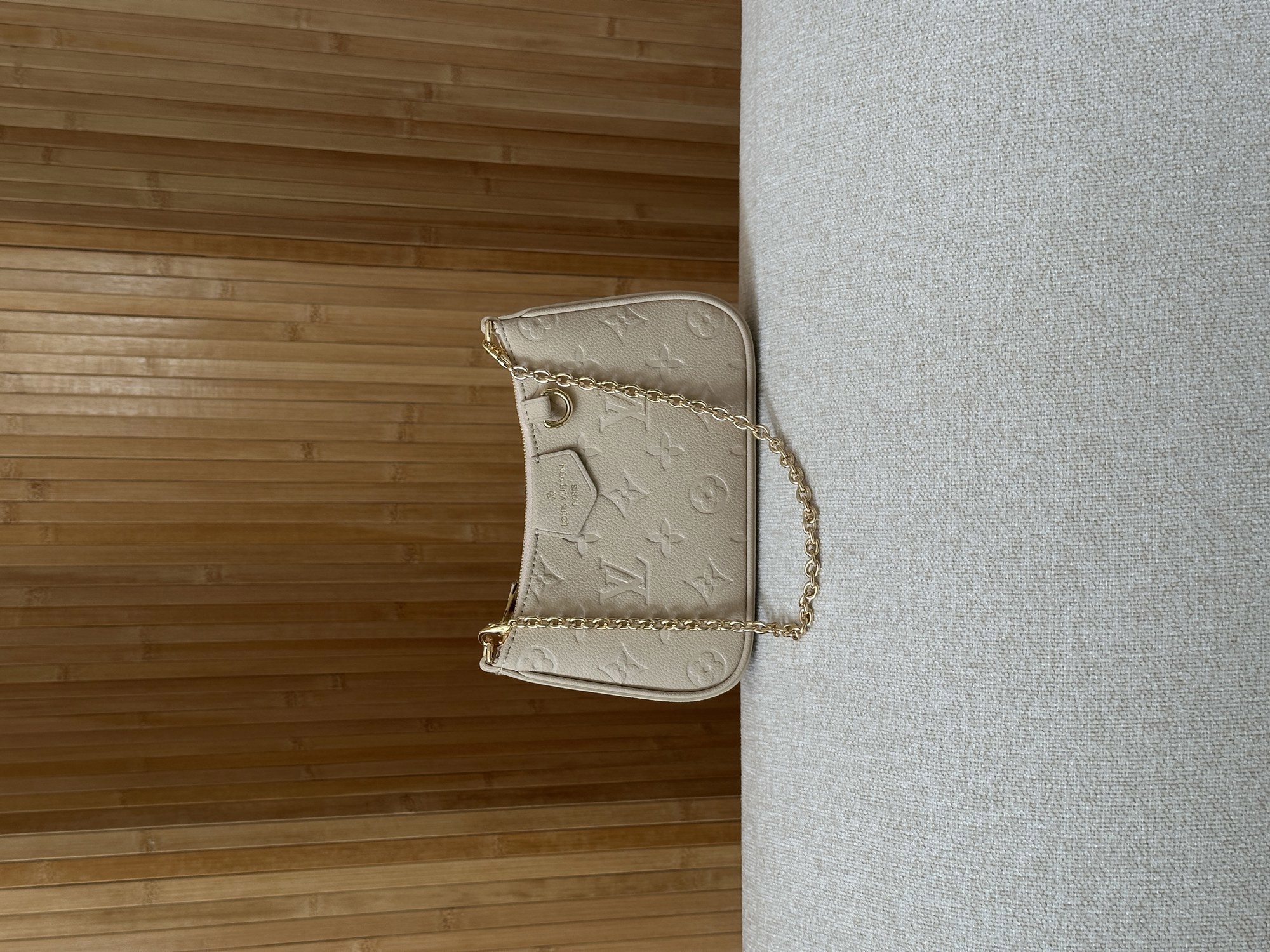 Louis Vuitton Mini Pochette Beige/Gold - 8