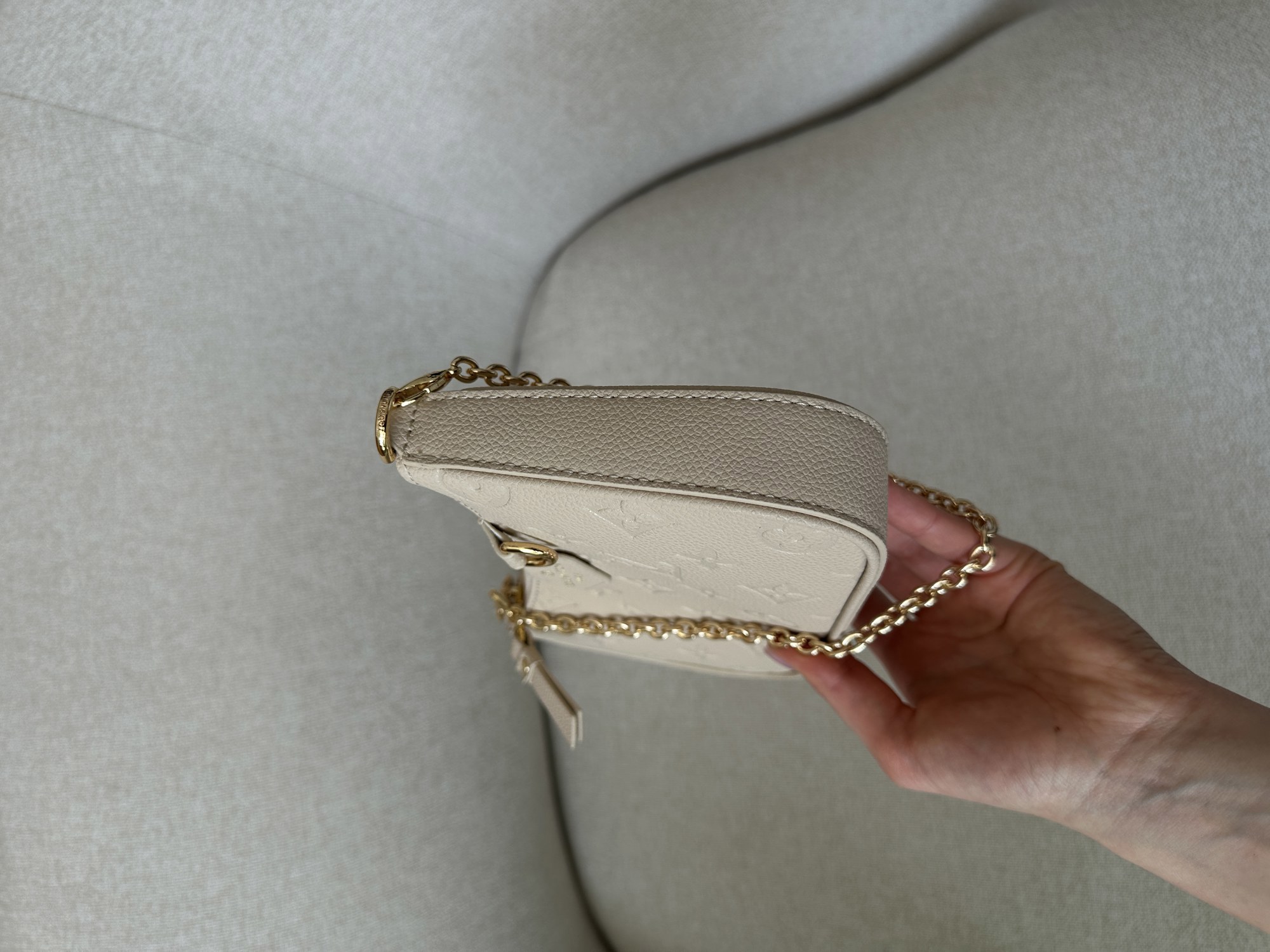 Louis Vuitton Mini Pochette Beige/Gold - 13