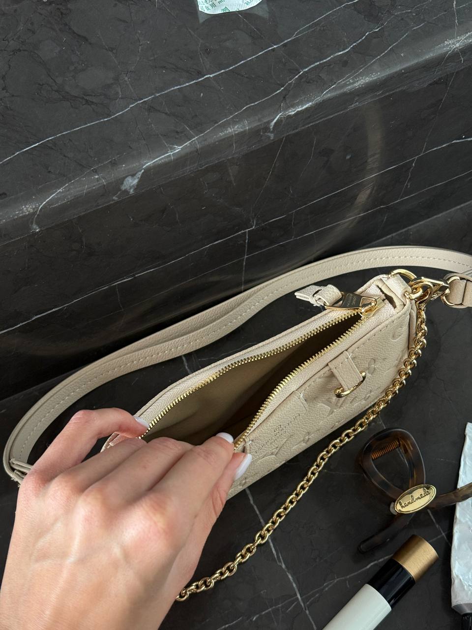 Louis Vuitton Mini Pochette Beige/Gold - 12