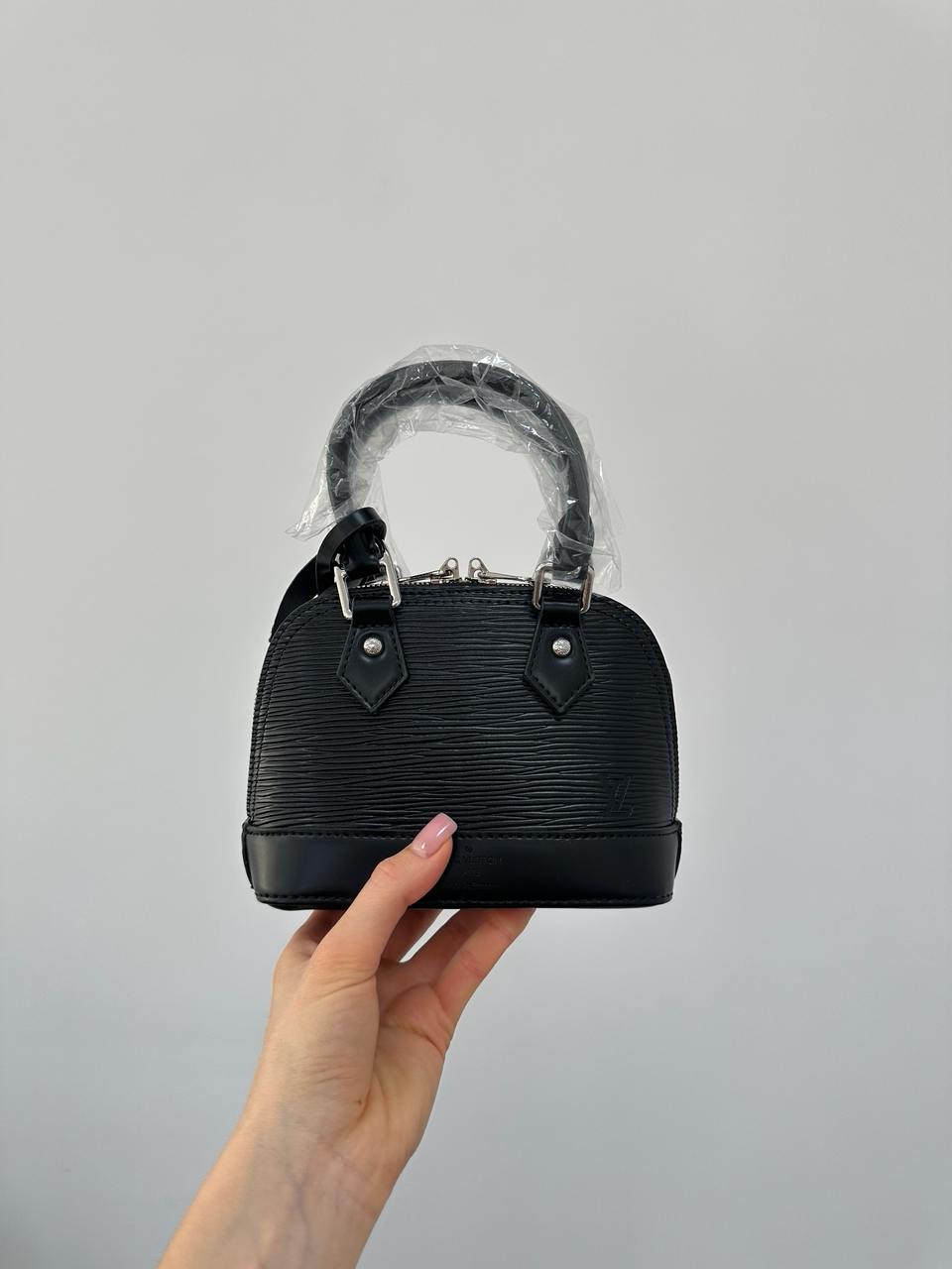 Louis Vuitton Nano Alma Epi Leather Black - 2