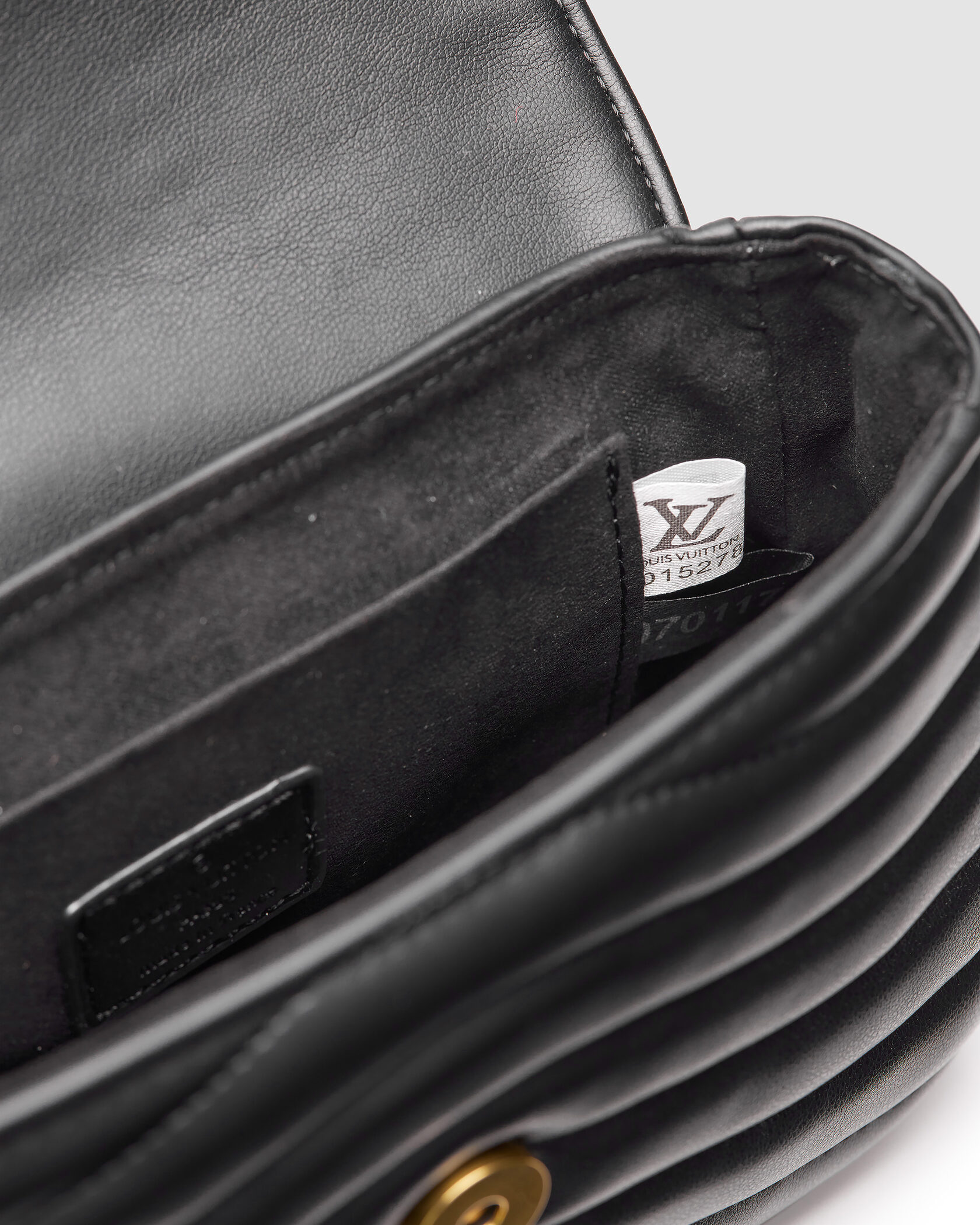 Louis Vuitton New Wave Multi Pochette Bag Black/Gold - 5