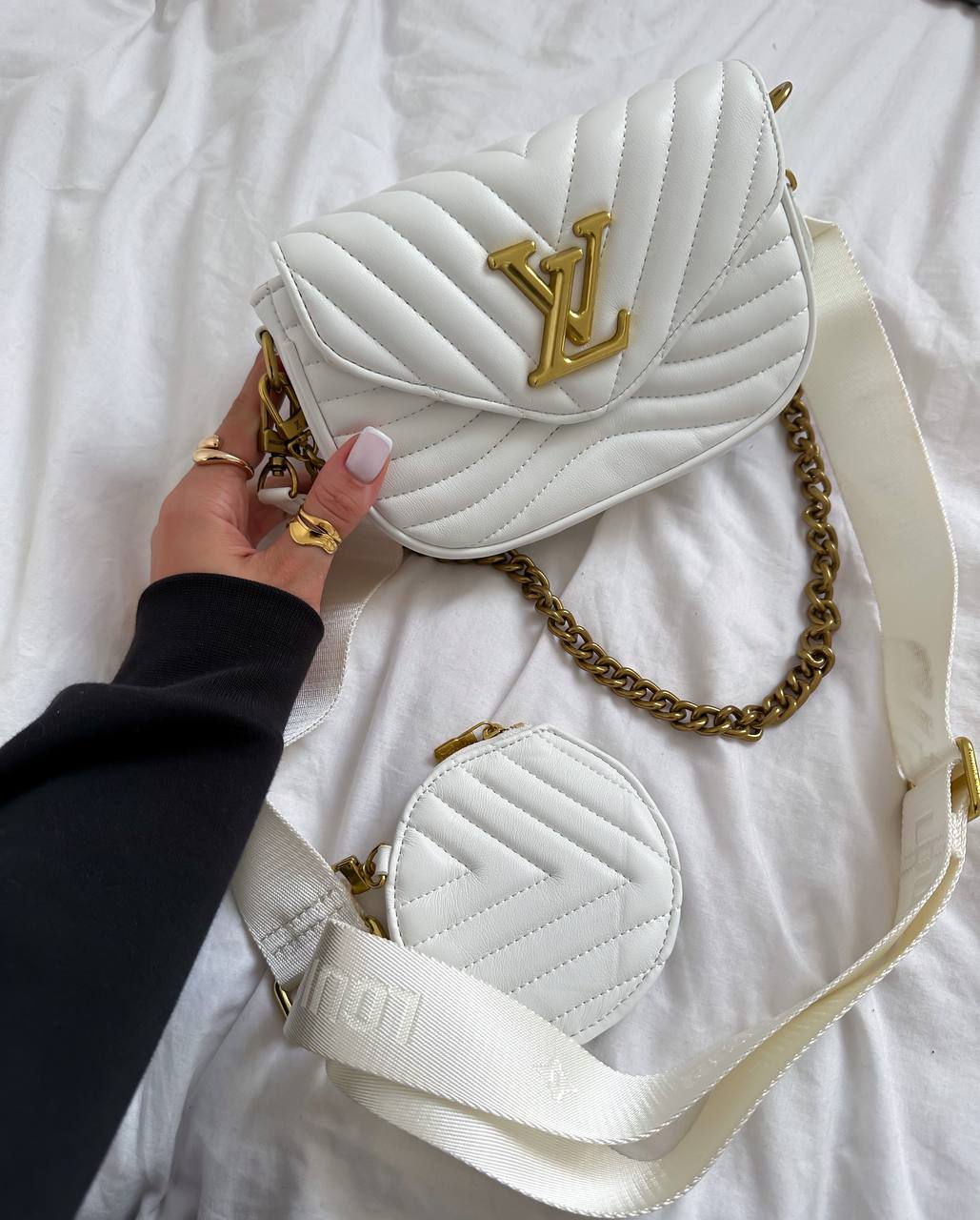 Louis Vuitton New Wave Multi Pochette Bag White/Gold - 4