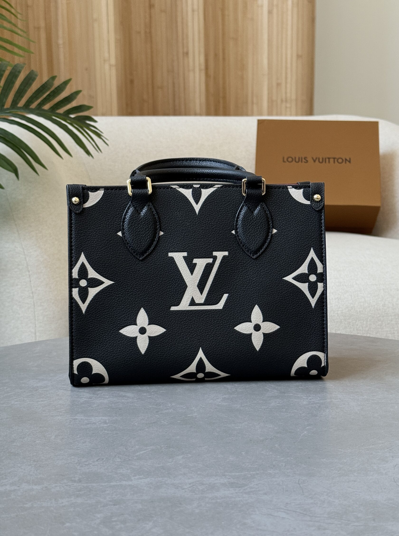 Louis Vuitton OnTheGo PM Bag in Bicolor Monogram Empreinte Leather - 3