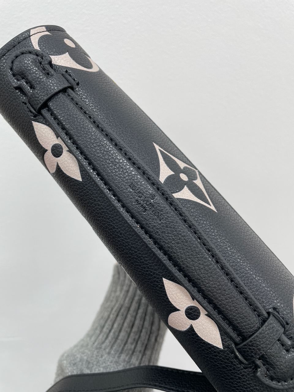 Louis Vuitton Pochette M?tis Black &amp; Beige Monogram Empreinte Giant - 11