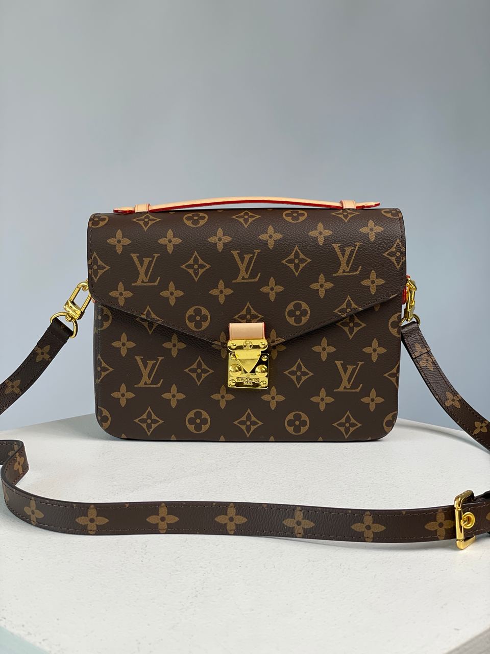 Louis Vuitton Pochette M?tis Brown Monogram Coated Canvas Gold Hardware - 3
