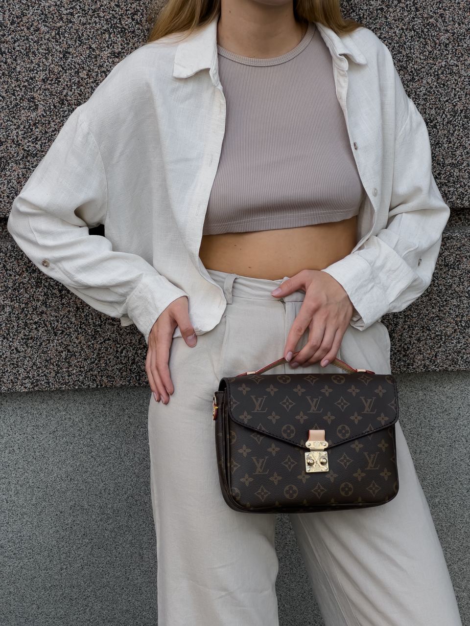 Louis Vuitton Pochette Métis Brown Monogram Coated Canvas Gold - 15