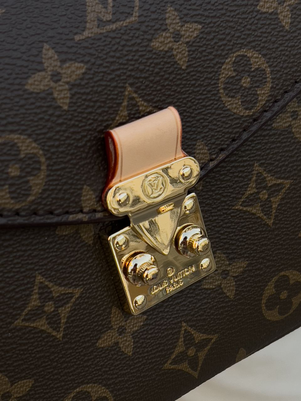 Louis Vuitton Pochette Métis Brown Monogram Coated Canvas Gold - 16