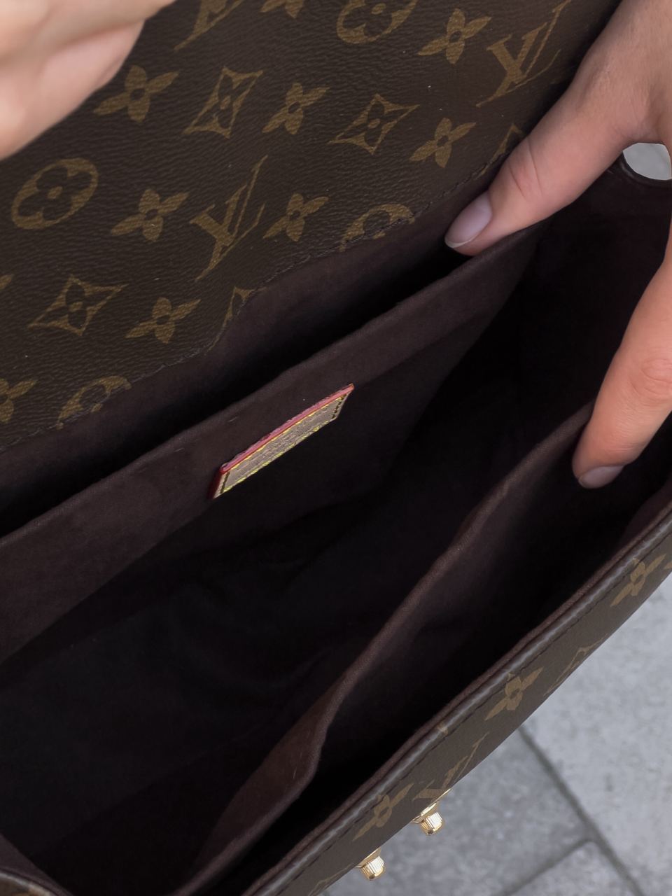 Louis Vuitton Pochette Métis Brown Monogram Coated Canvas Gold - 24