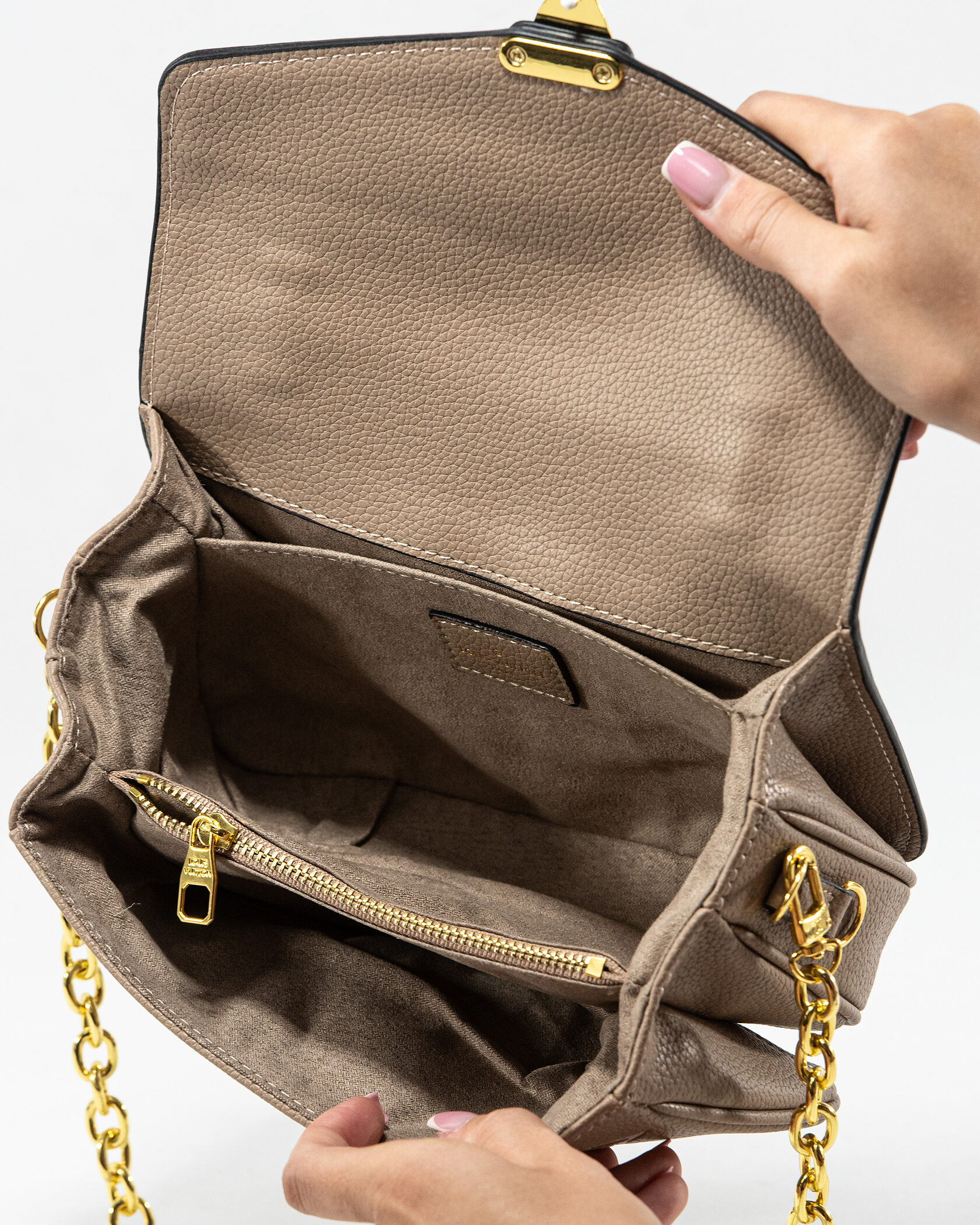 Louis Vuitton Pochette Métis East West Bag Beige - 14