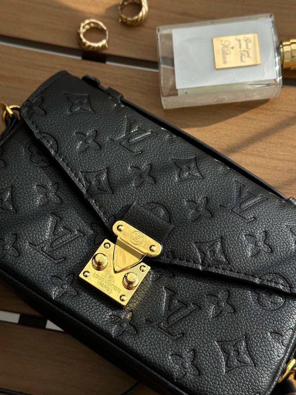 Louis Vuitton Pochette Métis In Black Empreinte leather - 3