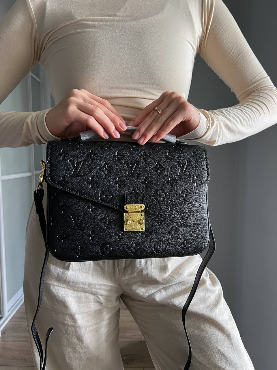 Louis Vuitton Pochette Metis Black Monogram Empreinte Leather - 10