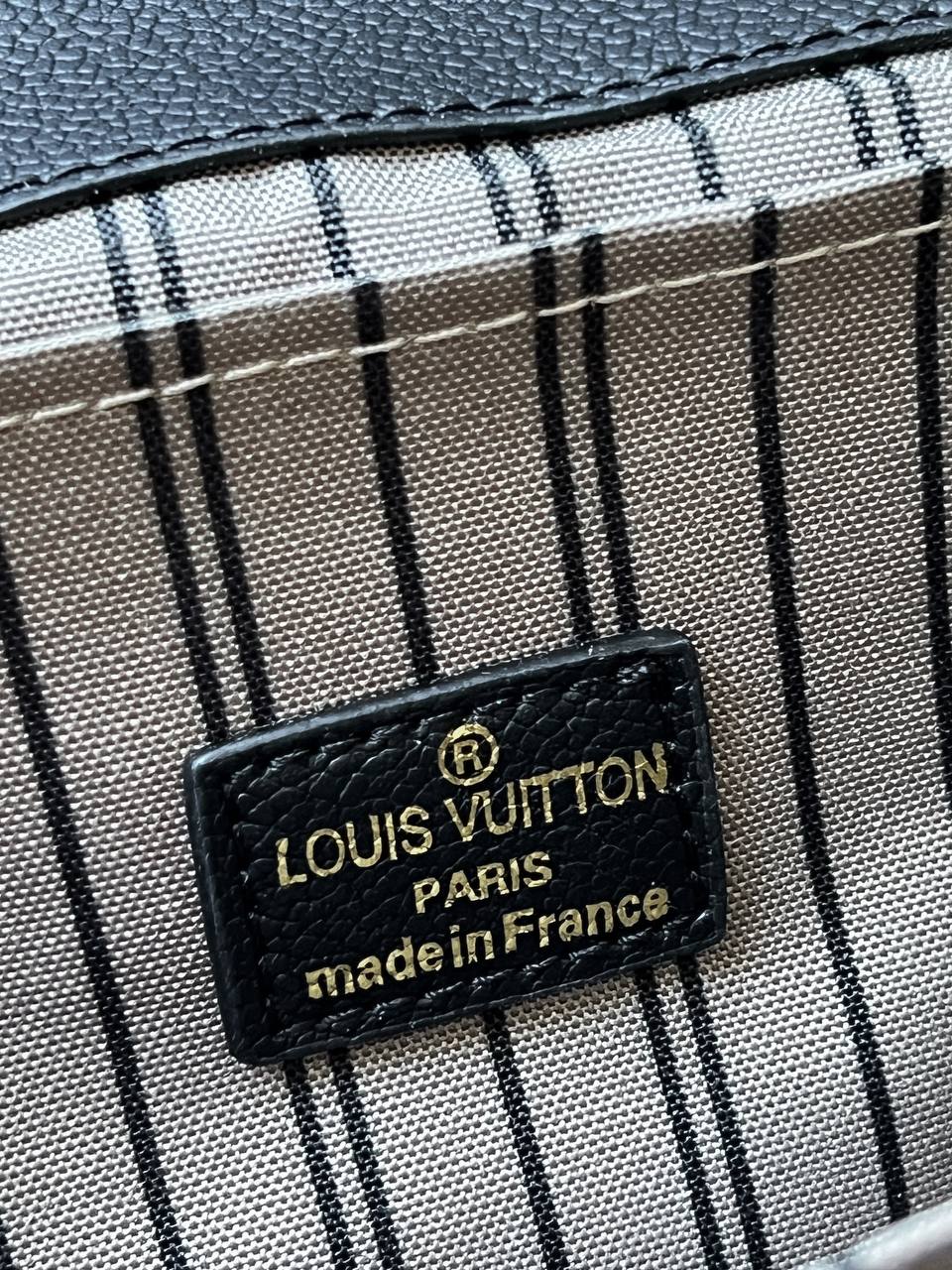 Louis Vuitton Pochette Metis Black Monogram Empreinte Leather - 18