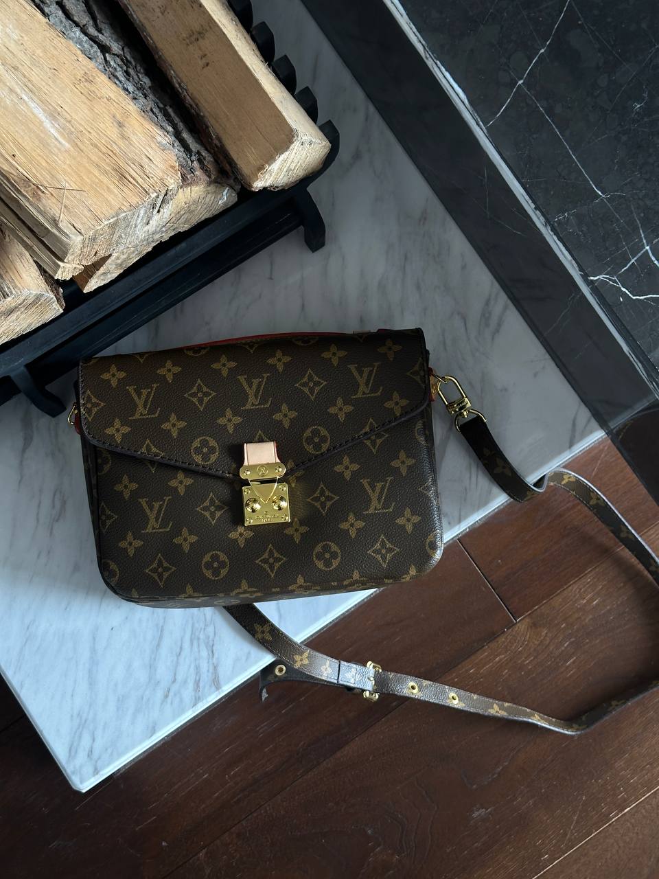 Louis Vuitton Pochette Metis Brown - 2