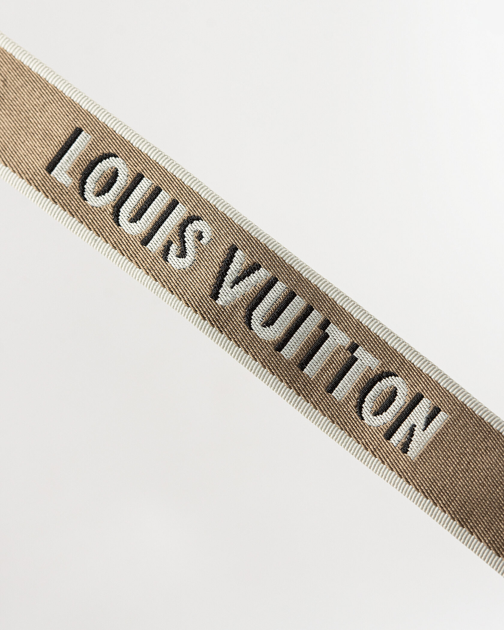 Louis Vuitton Pochette Metis in Taupe Monogram Empreinte Leather - 16