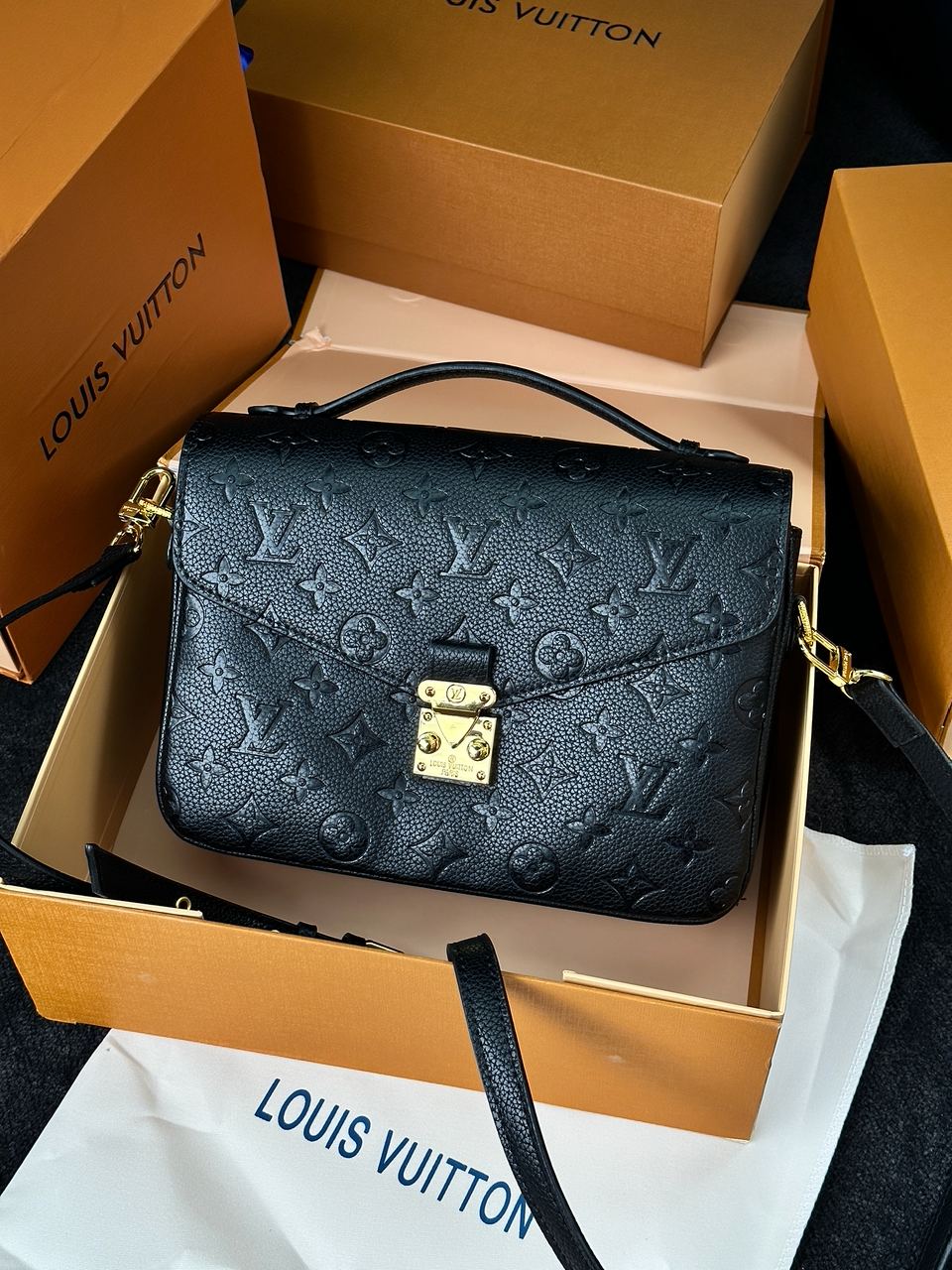 Louis Vuitton Pochette Metis Monogram Black - 2