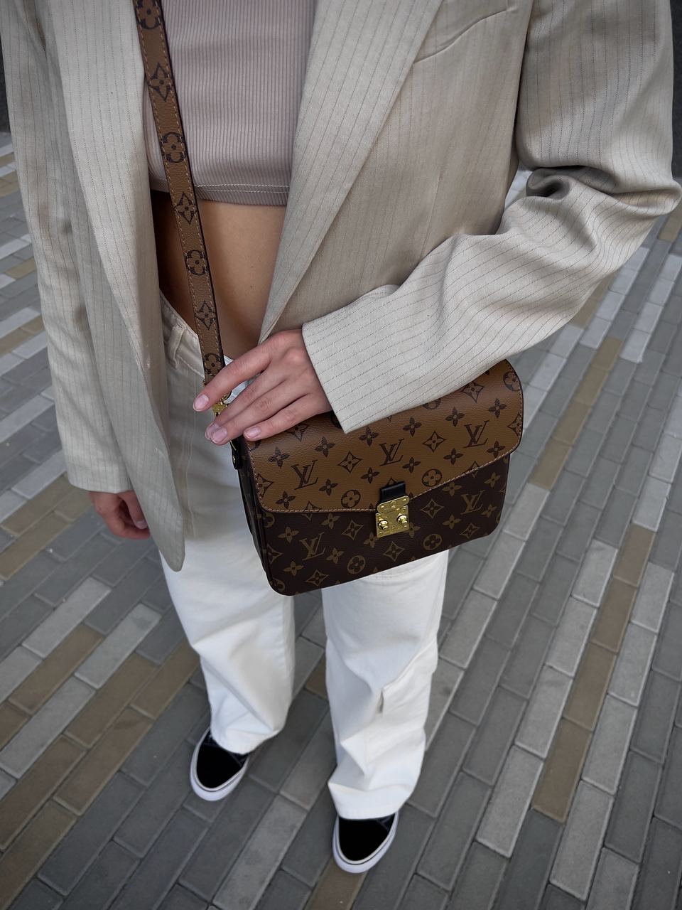 Louis Vuitton Pochette Metis Shoulder Bag Brown Leather Monogram Reverse Coated - 9