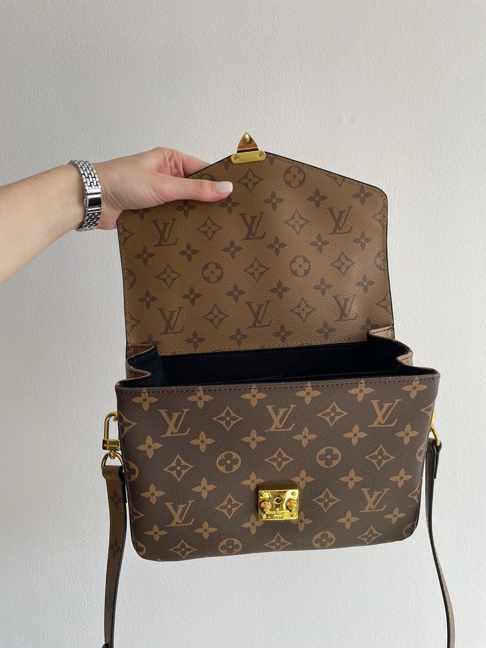 Louis Vuitton Pochette Metis Shoulder Bag Brown Leather Monogram Reverse Coated - 21