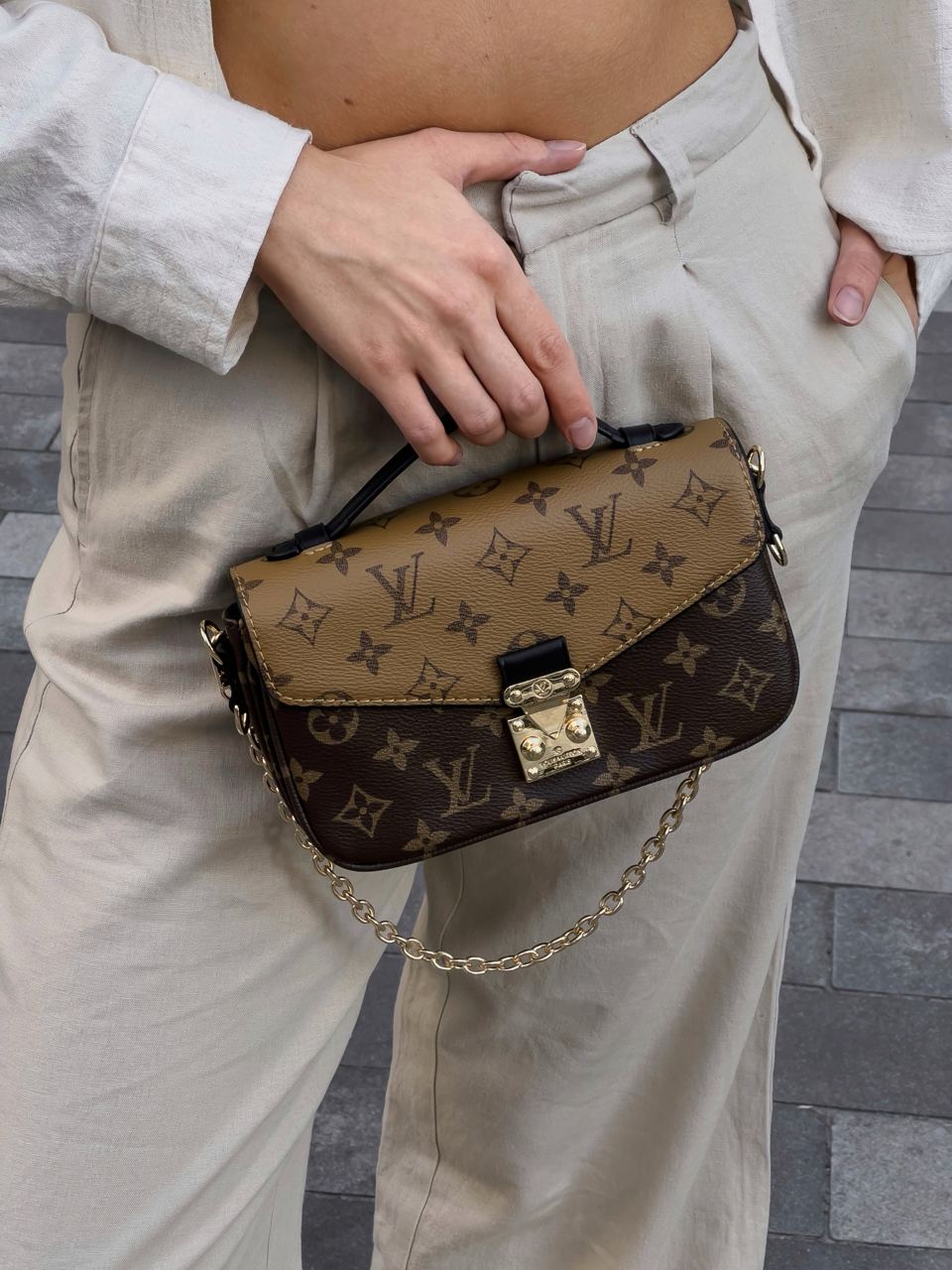 Louis Vuitton Pochette Metis - 12