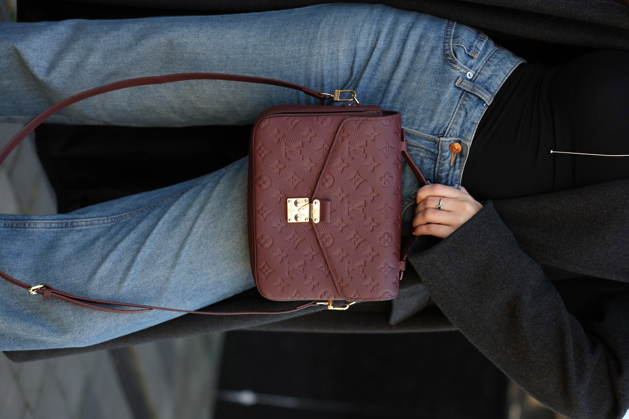 Louis Vuitton Pochette Métis Monogram Empreinte Burgundy - 14