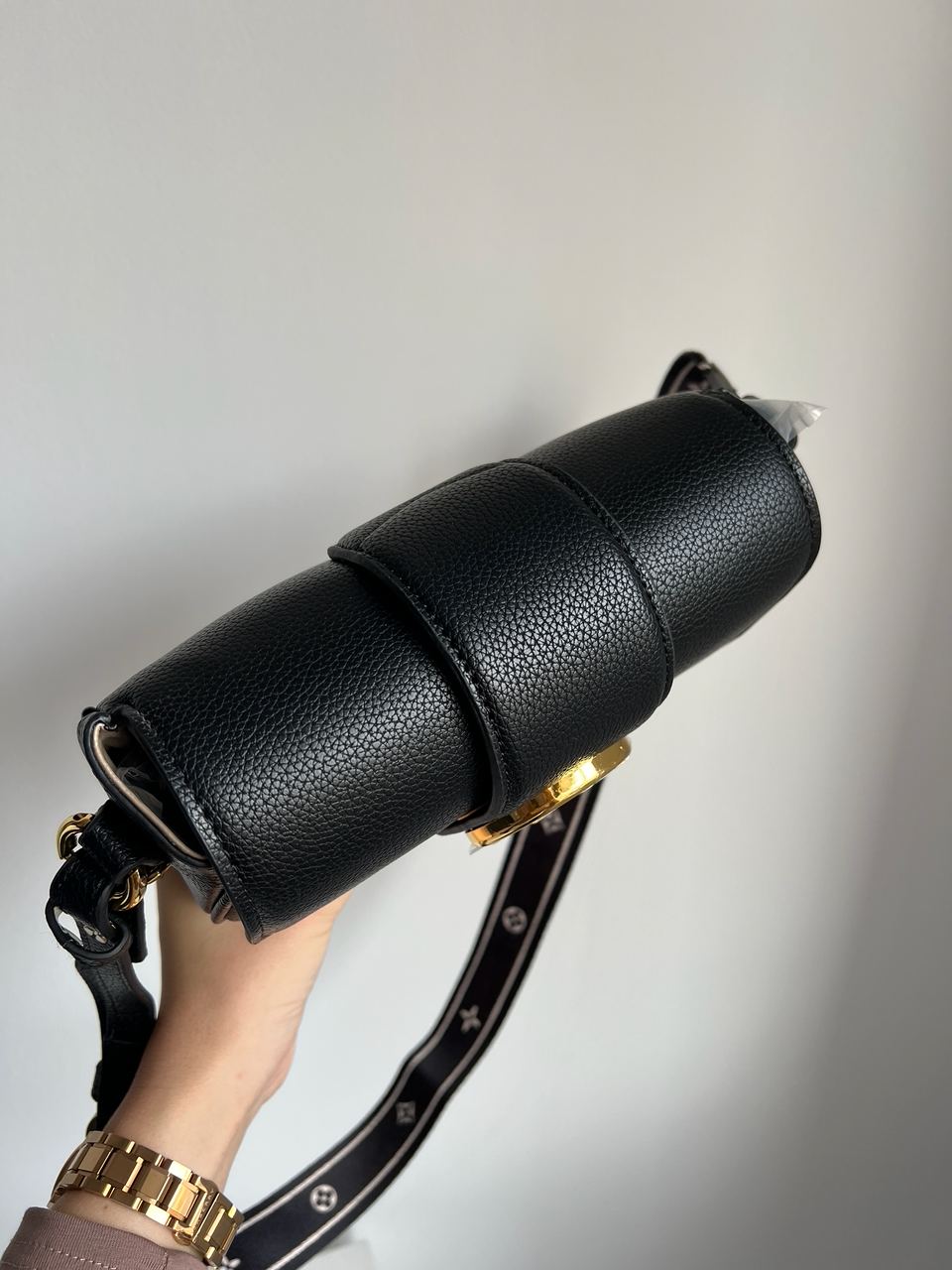 Louis Vuitton Pont 9 Soft PM Black Leather - 6