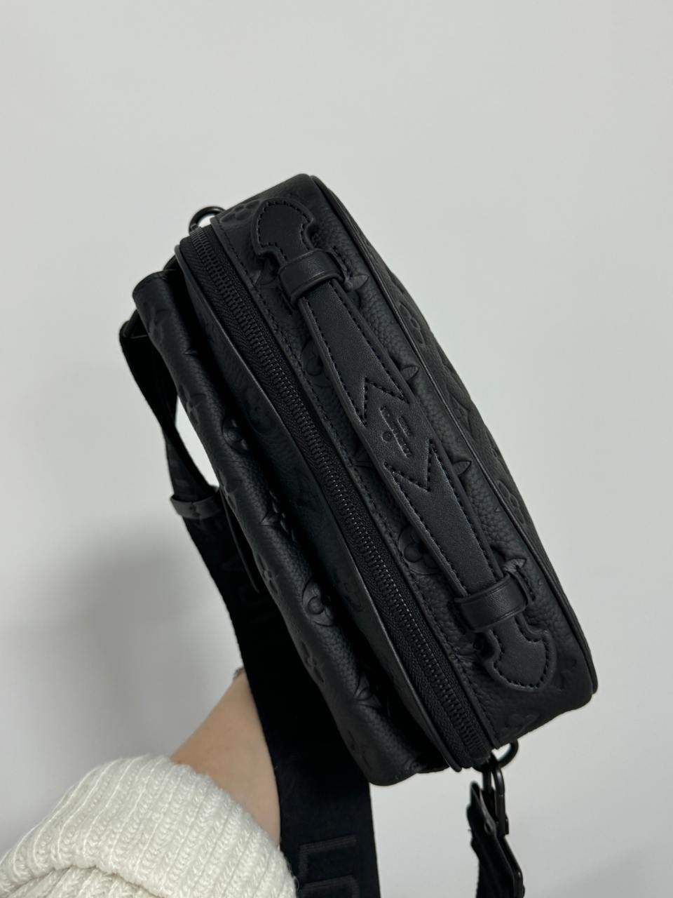 Louis Vuitton S Rock Messenger 2Way Shoulder Bag Monogram Embossed Black - 11