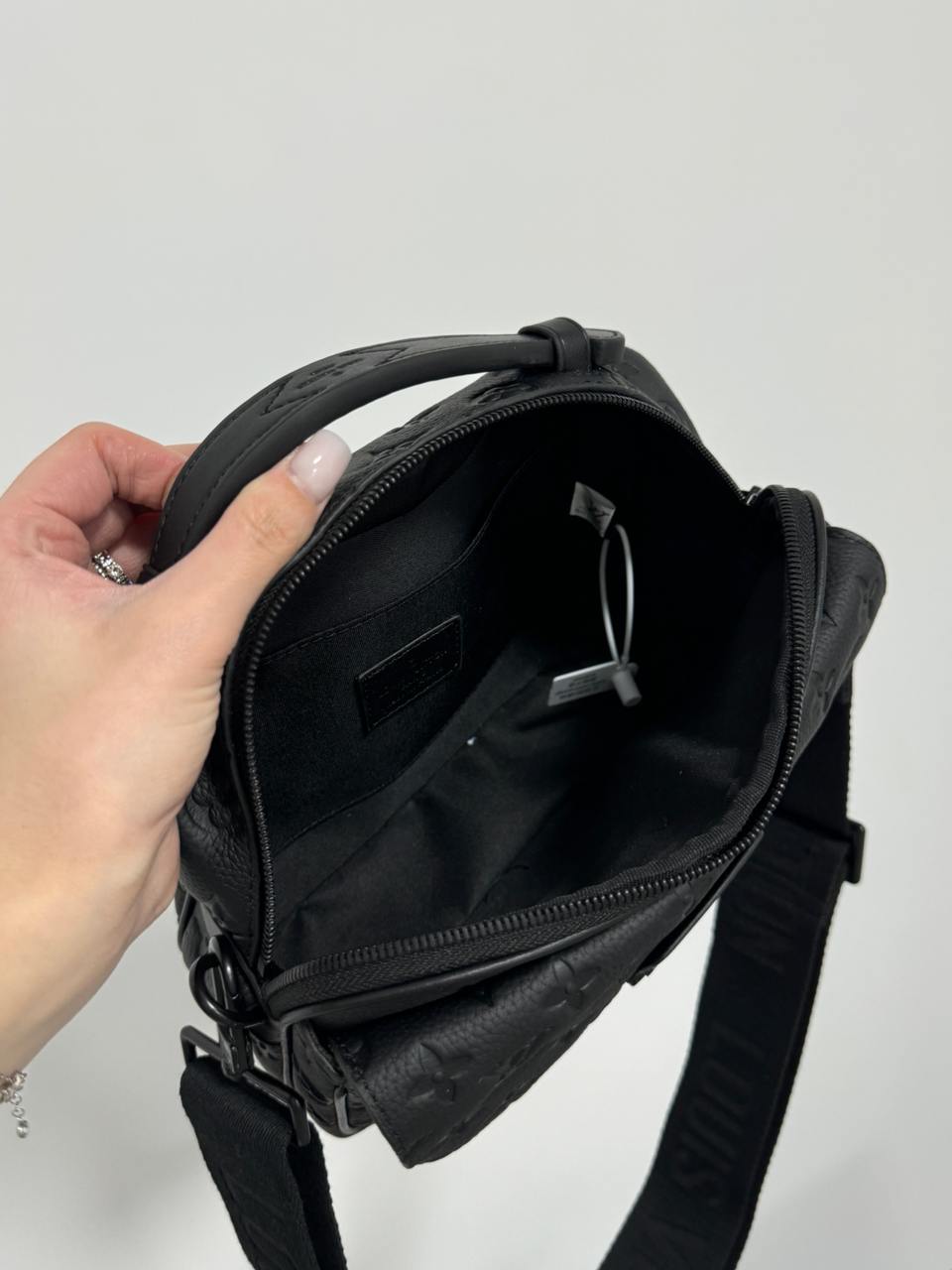 Louis Vuitton S Rock Messenger 2Way Shoulder Bag Monogram Embossed Black - 14