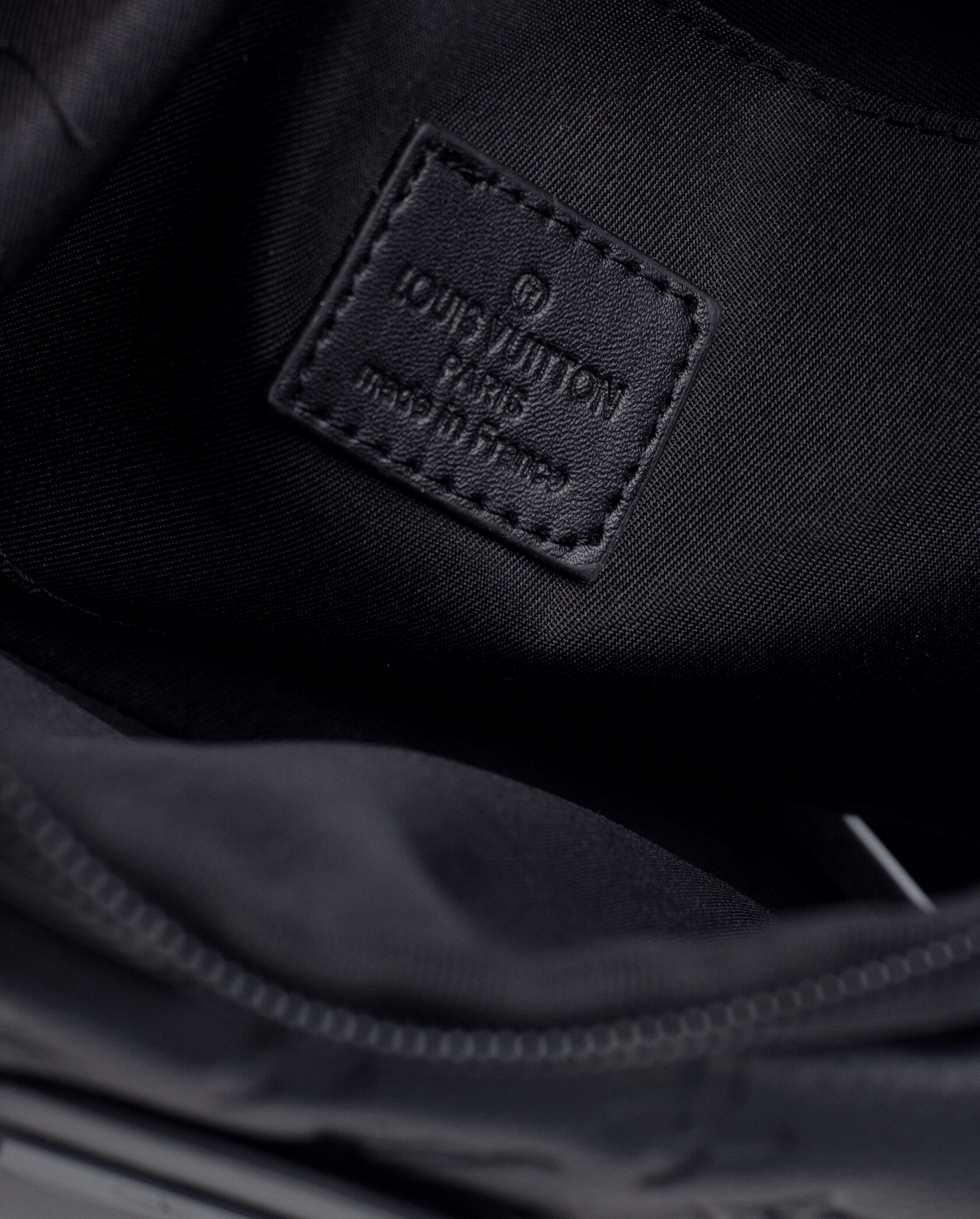 Louis Vuitton S Rock Messenger 2Way Shoulder Bag Monogram Embossed Black - 15