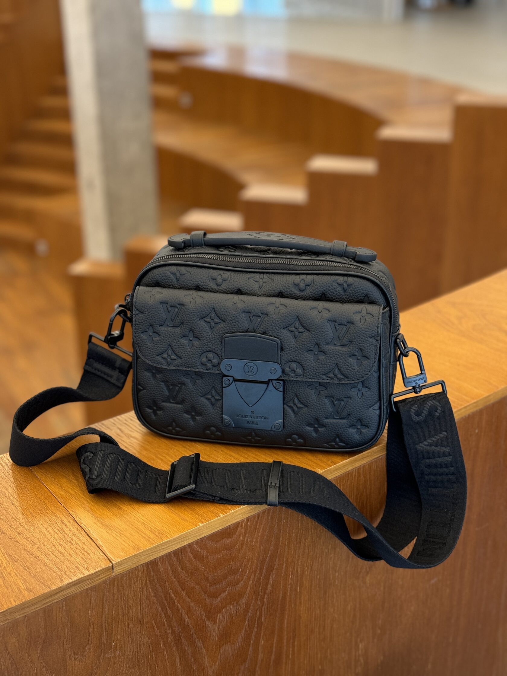 Louis Vuitton S Rock Messenger 2Way Shoulder Bag Monogram Embossed Black - 3