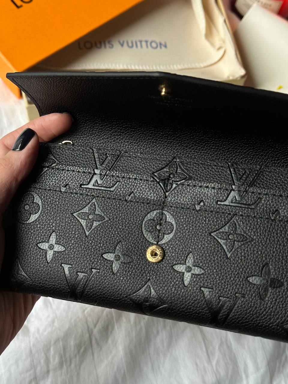 Louis Vuitton Sarah Wallet - 6